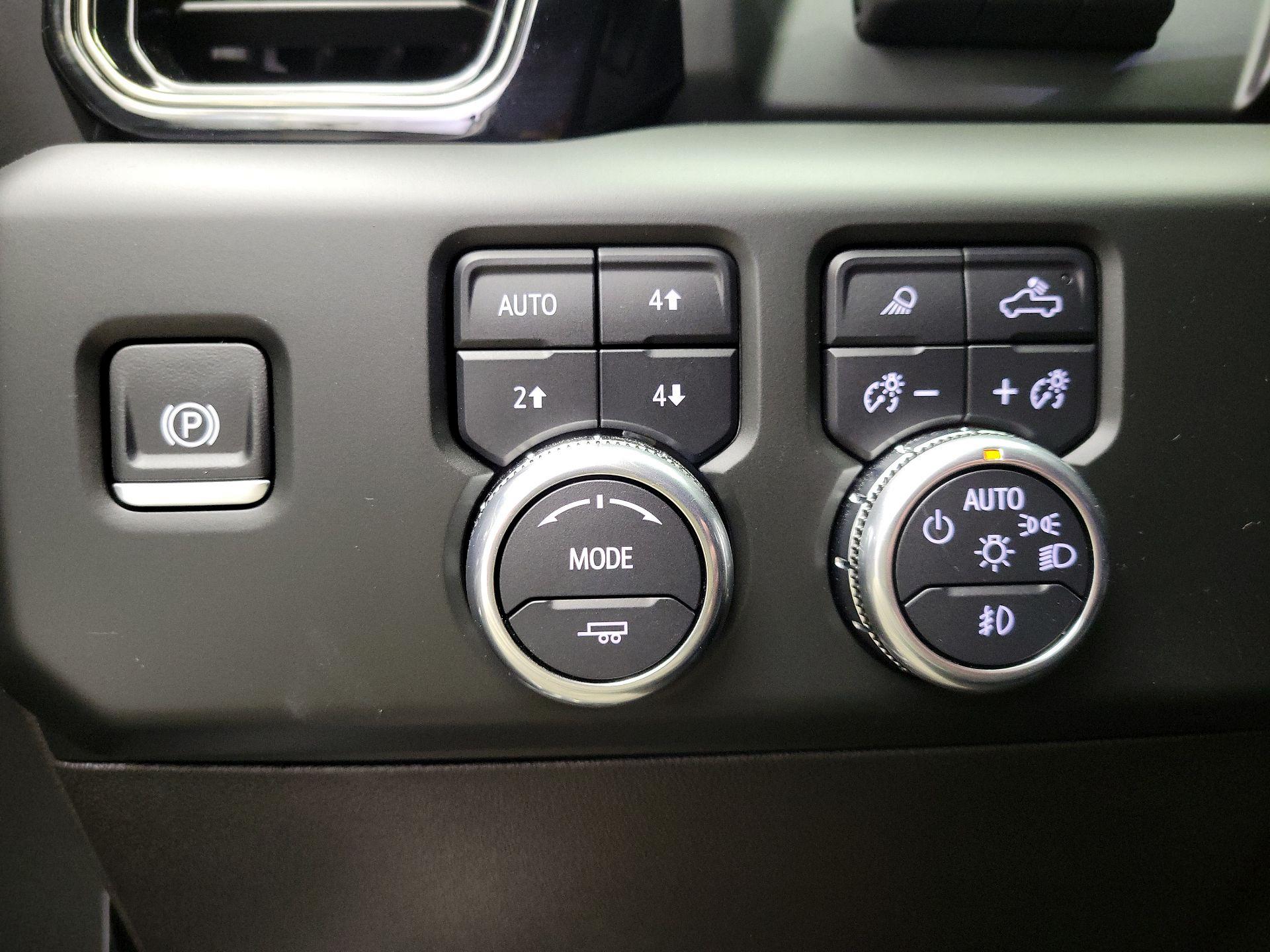 Thumbnail: 2024 GMC Sierra 1500 - 13