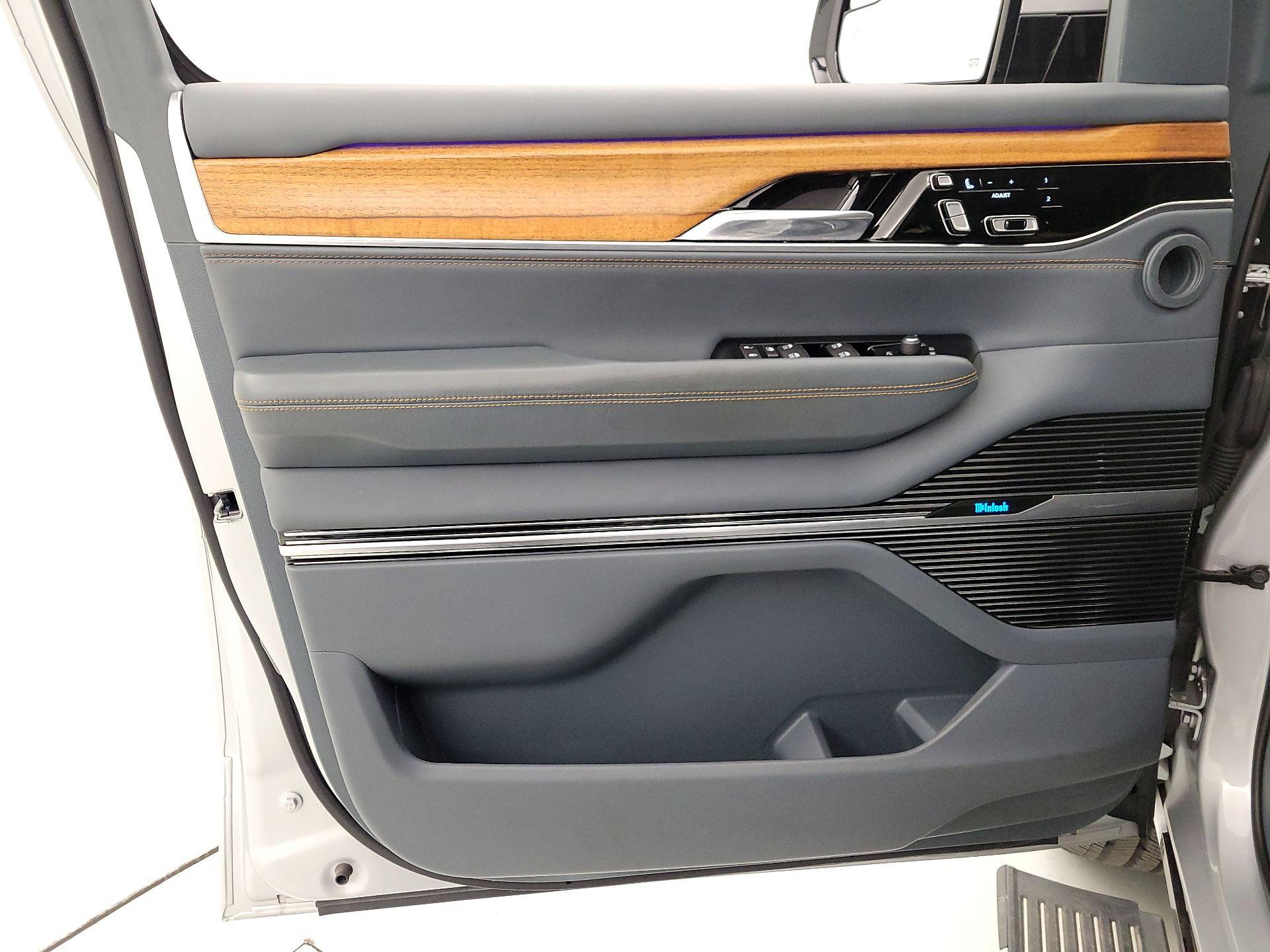 Thumbnail: 2022 Jeep Grand Wagoneer - 12