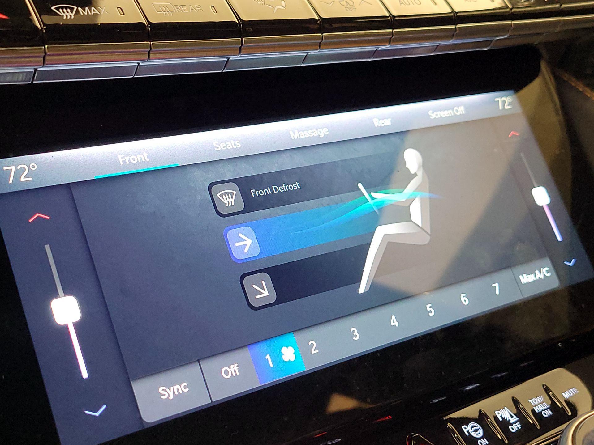 Thumbnail: 2022 Jeep Grand Wagoneer - 17