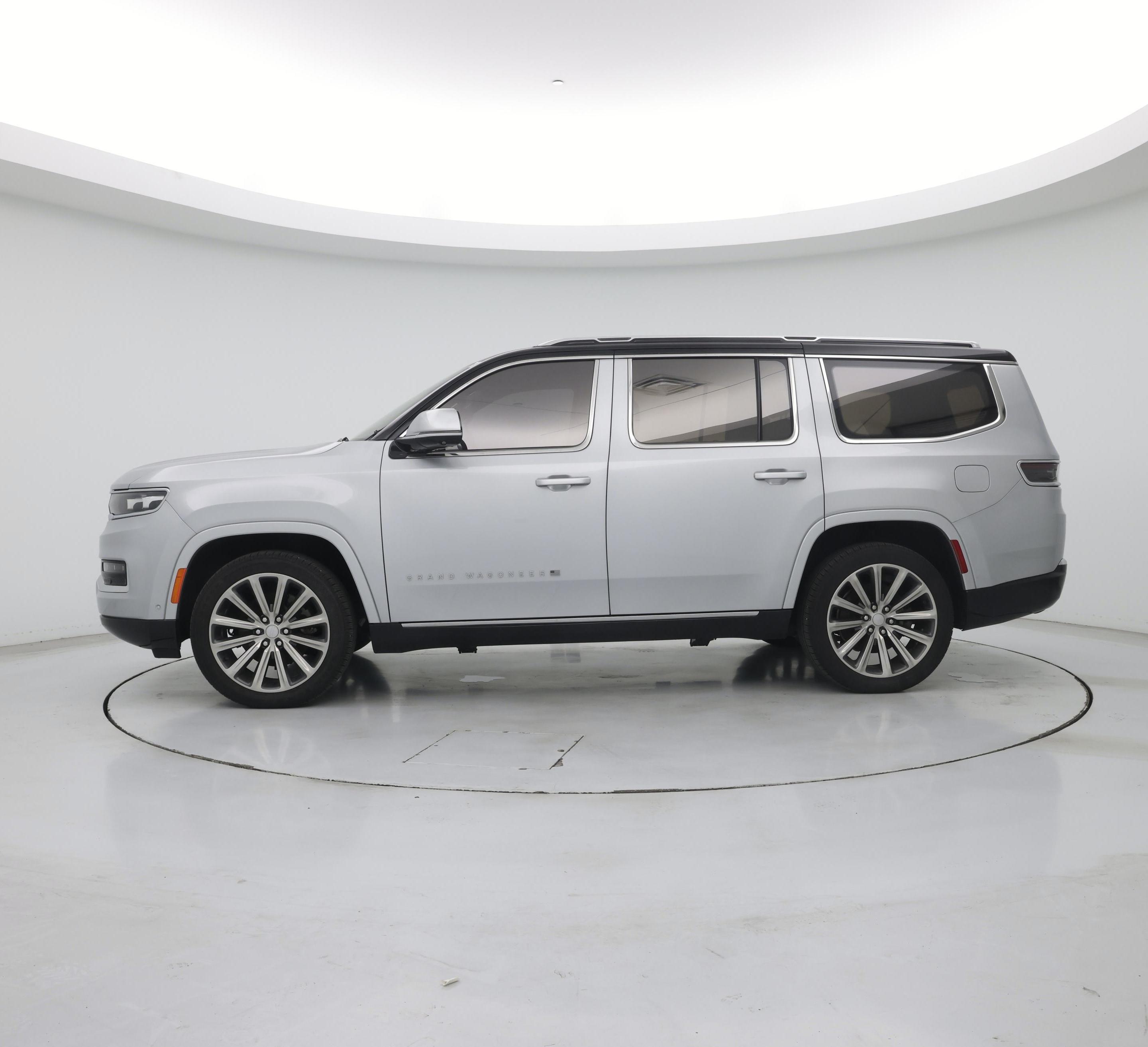 Thumbnail: 2022 Jeep Grand Wagoneer - 3