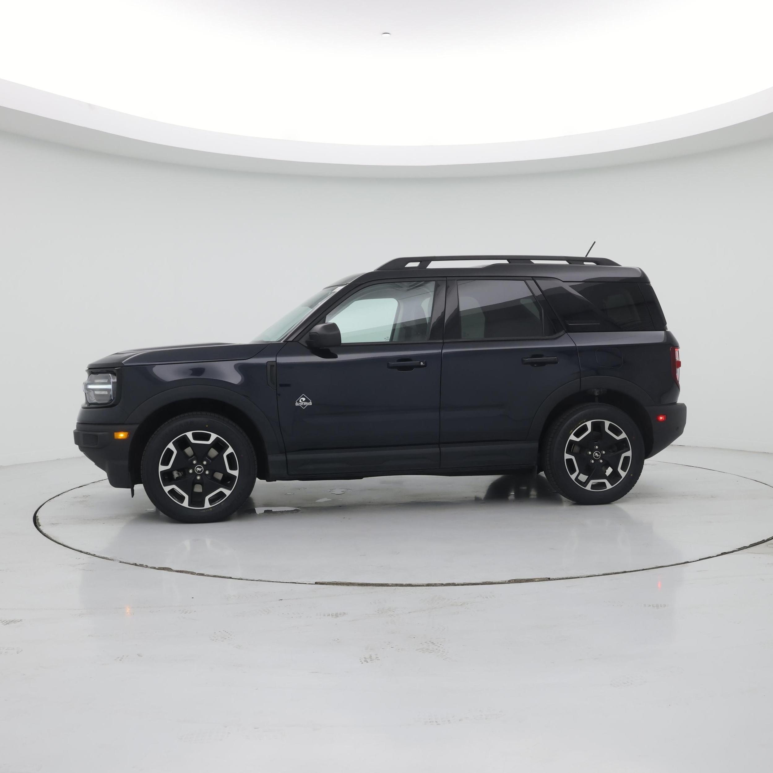 Thumbnail: 2023 Ford Bronco Sport - 3