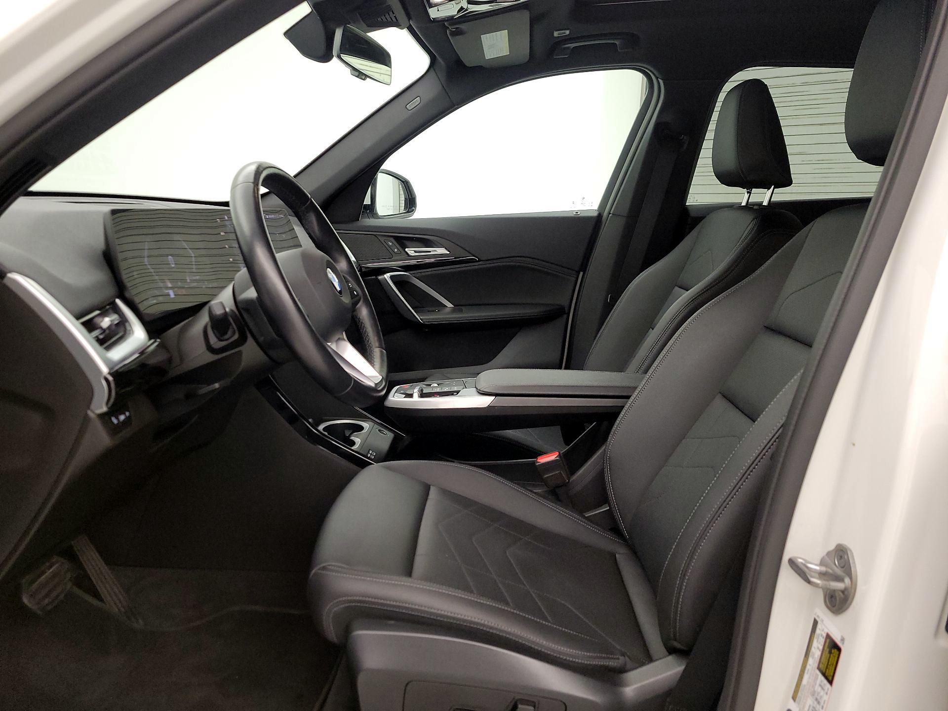 Thumbnail: 2023 BMW X1 - 11