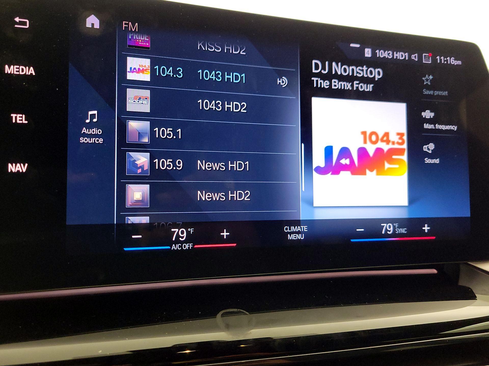 Thumbnail: 2023 BMW X1 - 16