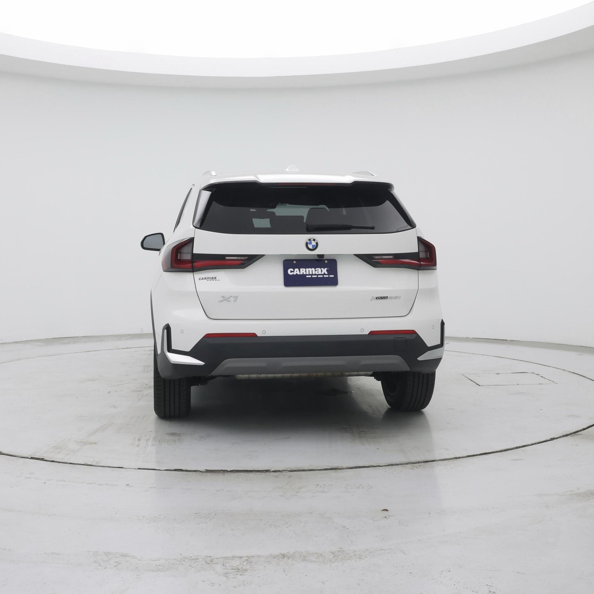 Thumbnail: 2023 BMW X1 - 6