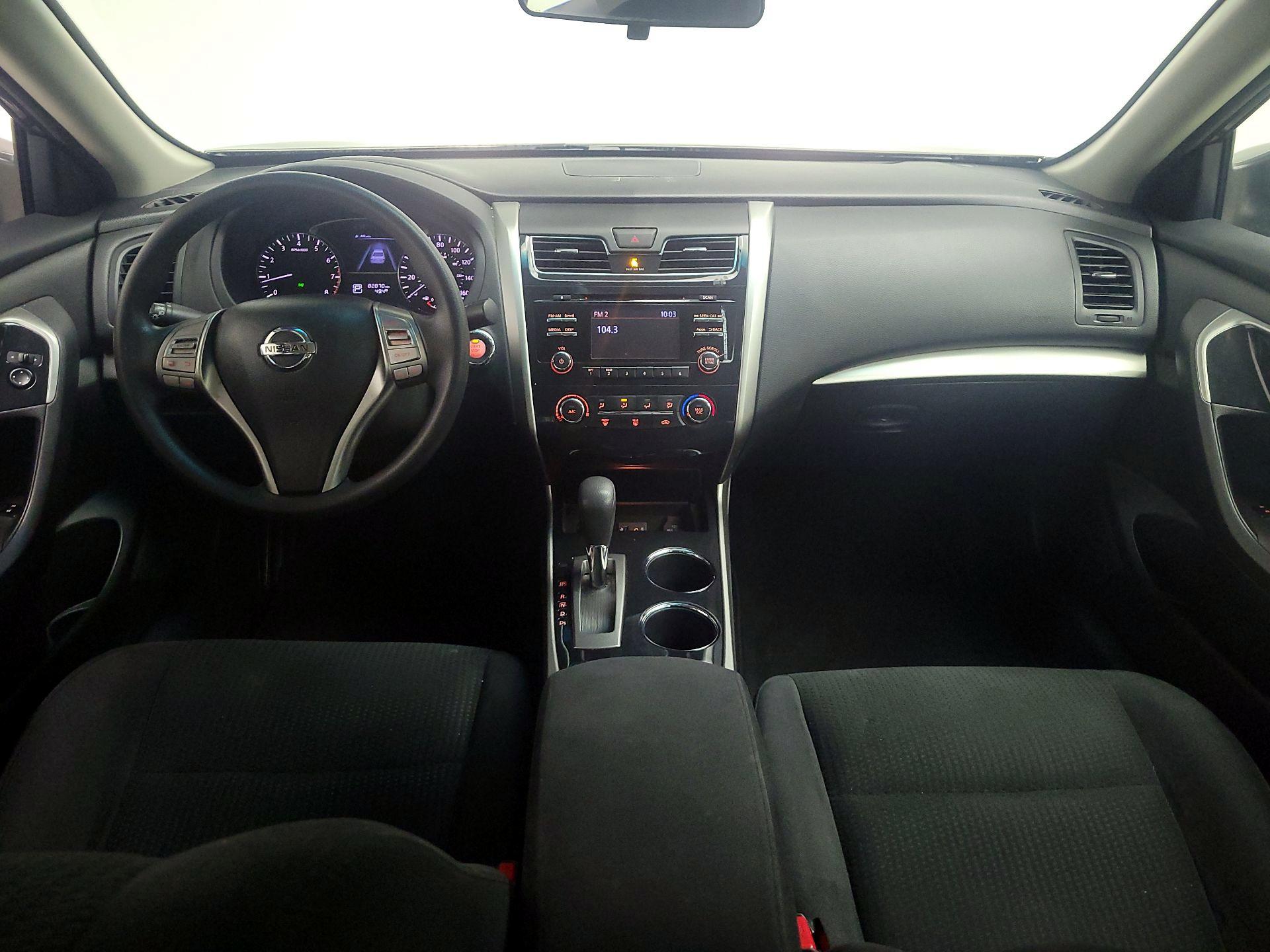 Thumbnail: 2014 Nissan Altima - 9