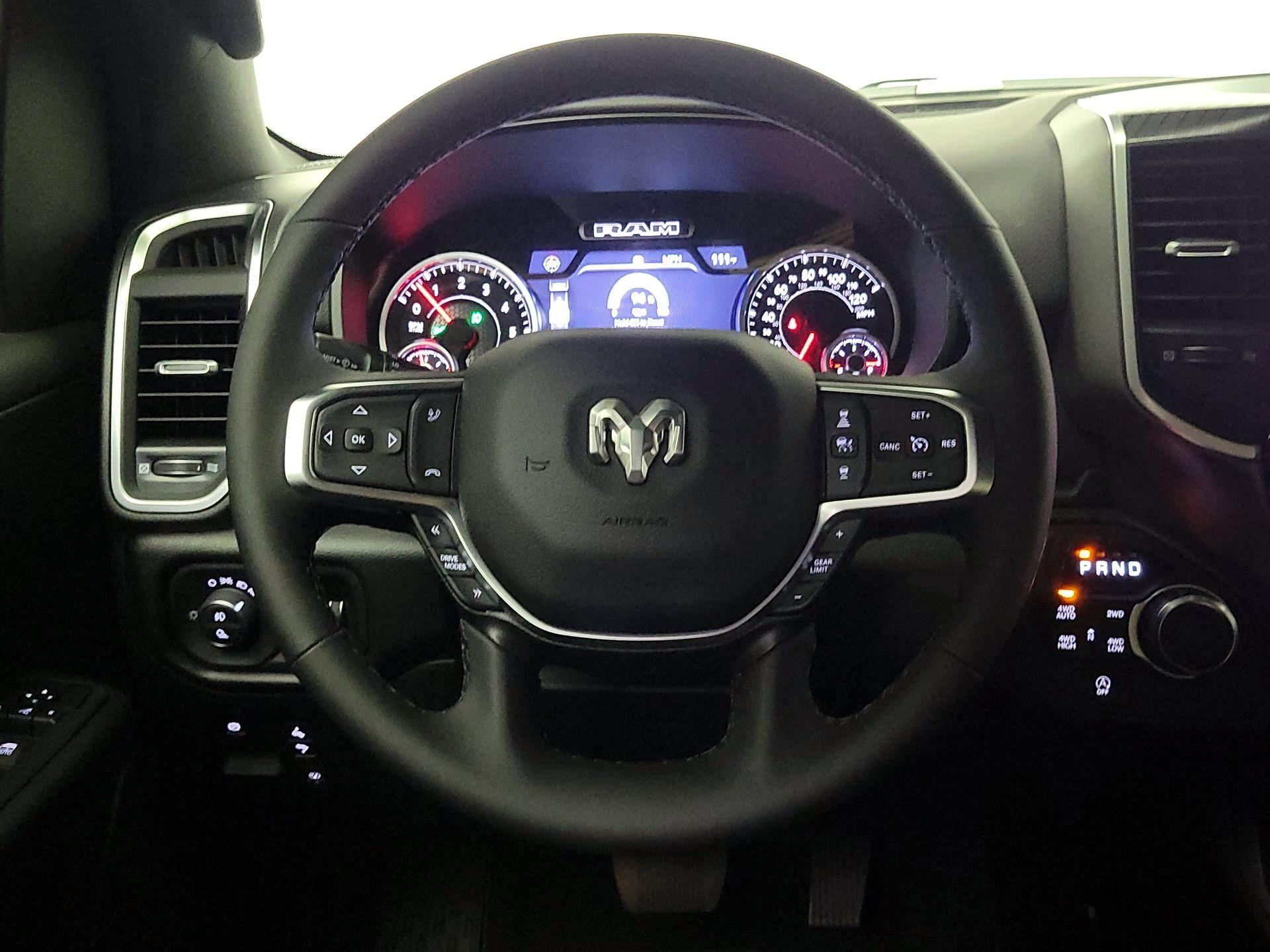 Thumbnail: 2025 RAM 1500 - 10