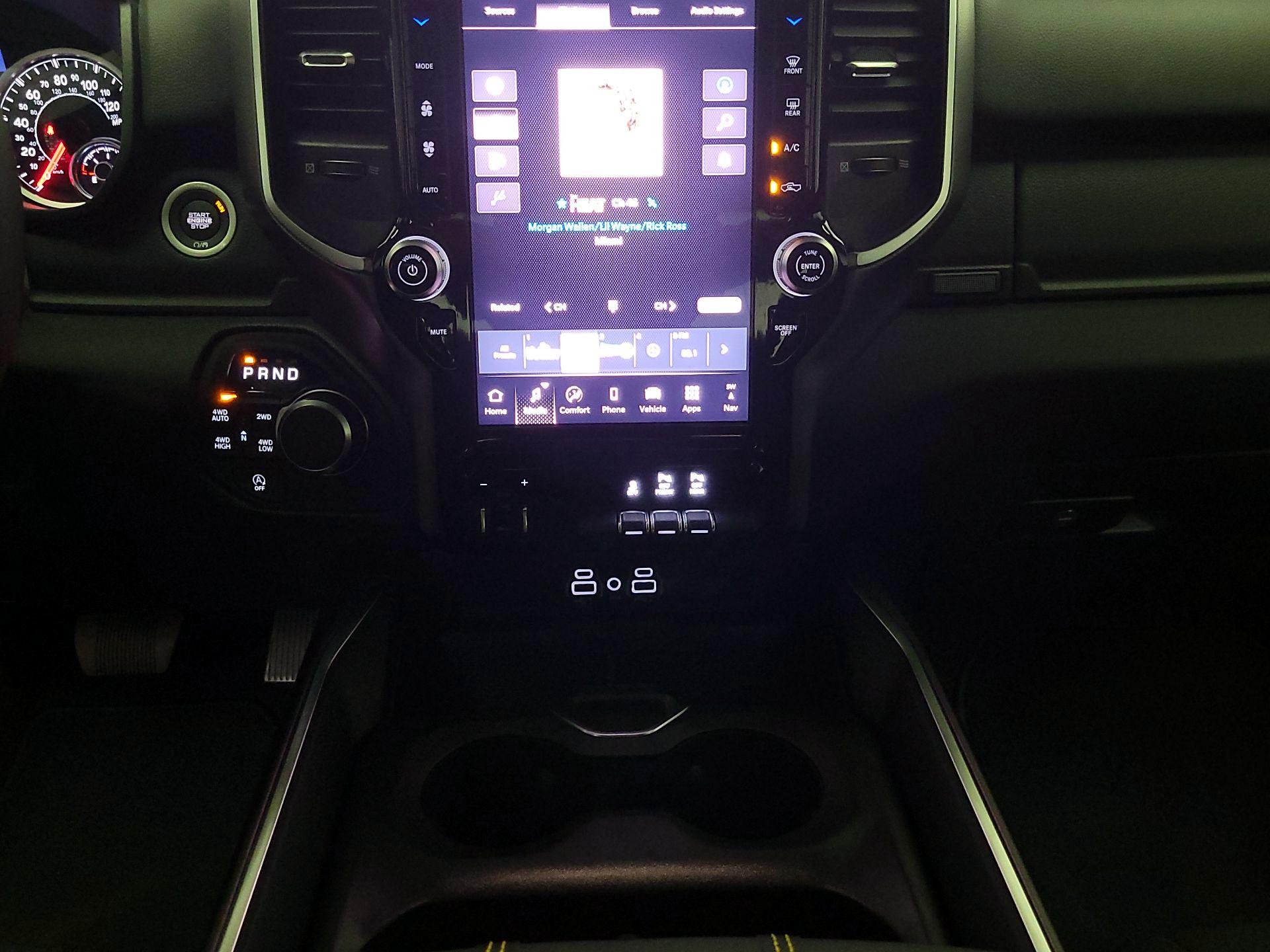 Thumbnail: 2025 RAM 1500 - 18