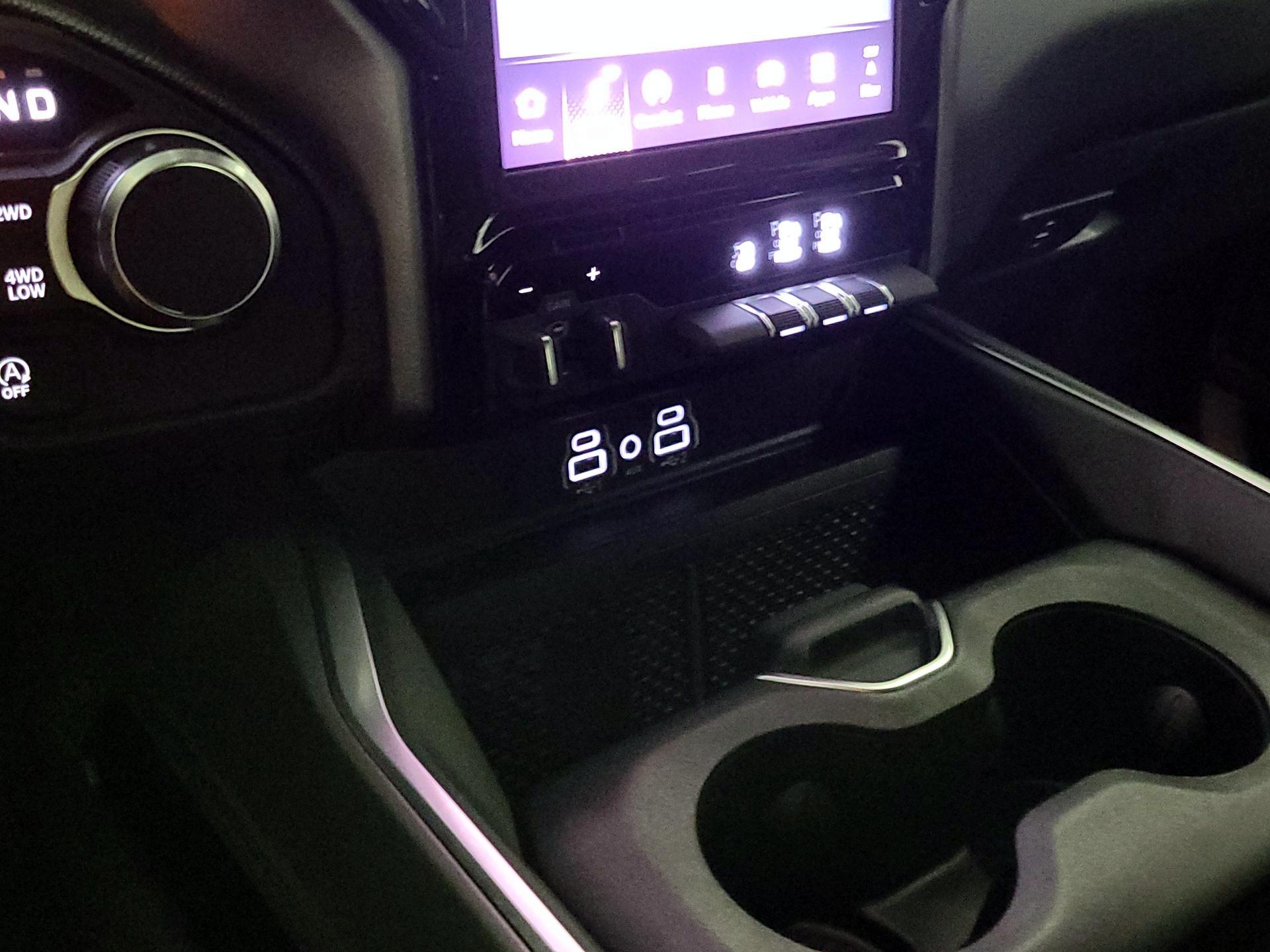 Thumbnail: 2025 RAM 1500 - 19