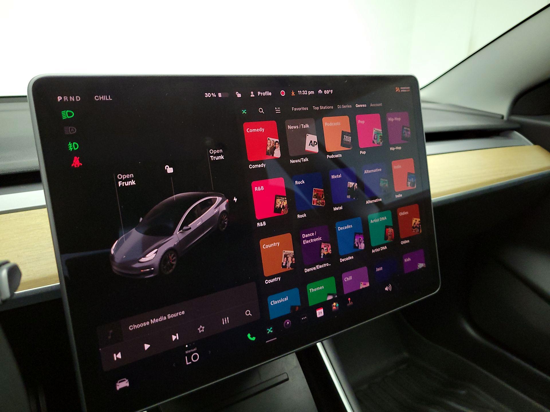 Thumbnail: 2020 Tesla Model 3 - 15