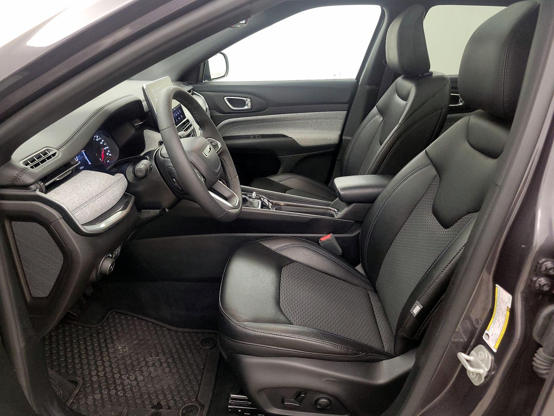 Thumbnail: 2024 Jeep Compass - 11