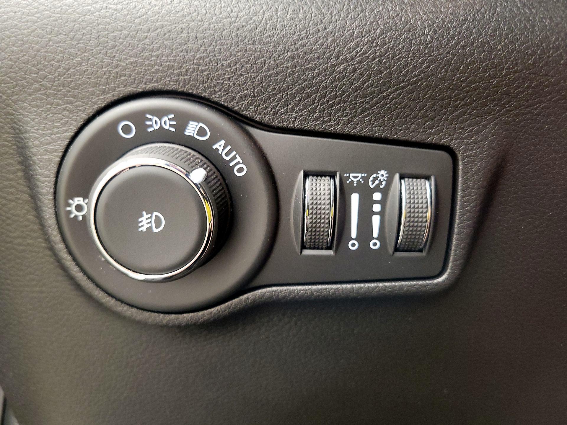 Thumbnail: 2024 Jeep Compass - 13