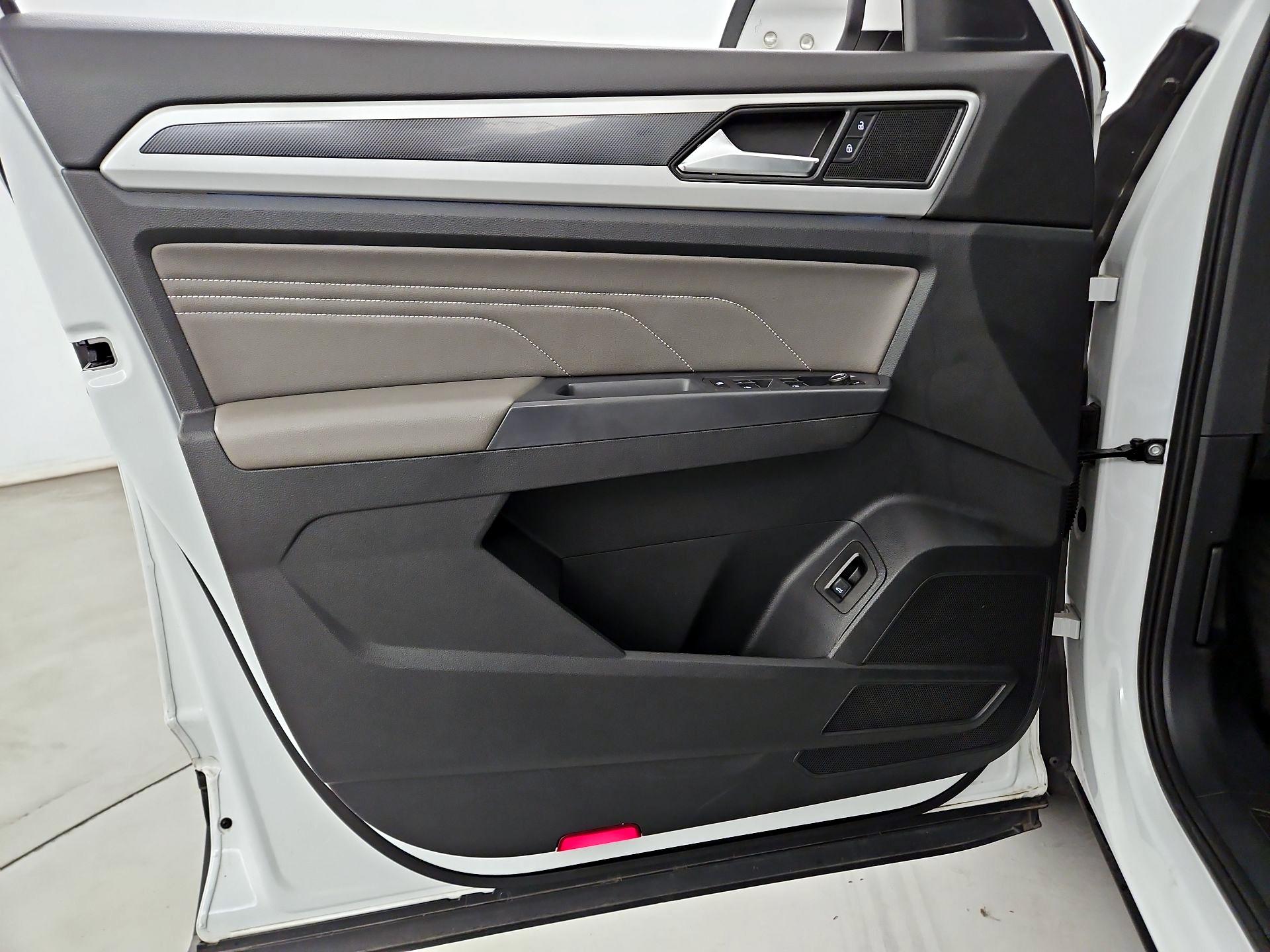 Thumbnail: 2021 Volkswagen Atlas - 12
