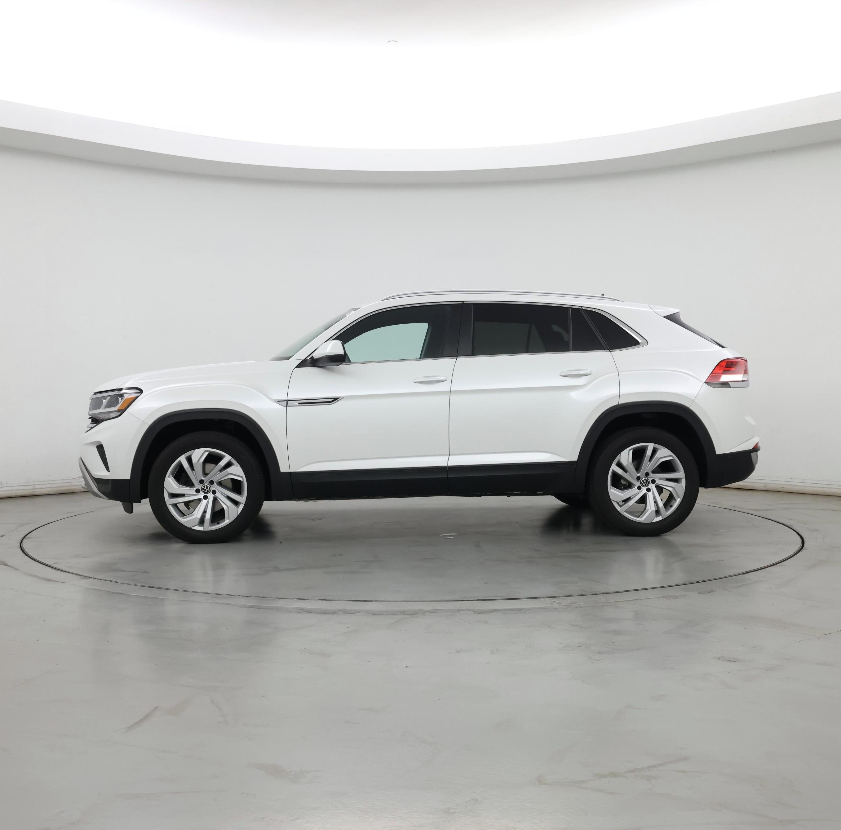 Thumbnail: 2021 Volkswagen Atlas - 3