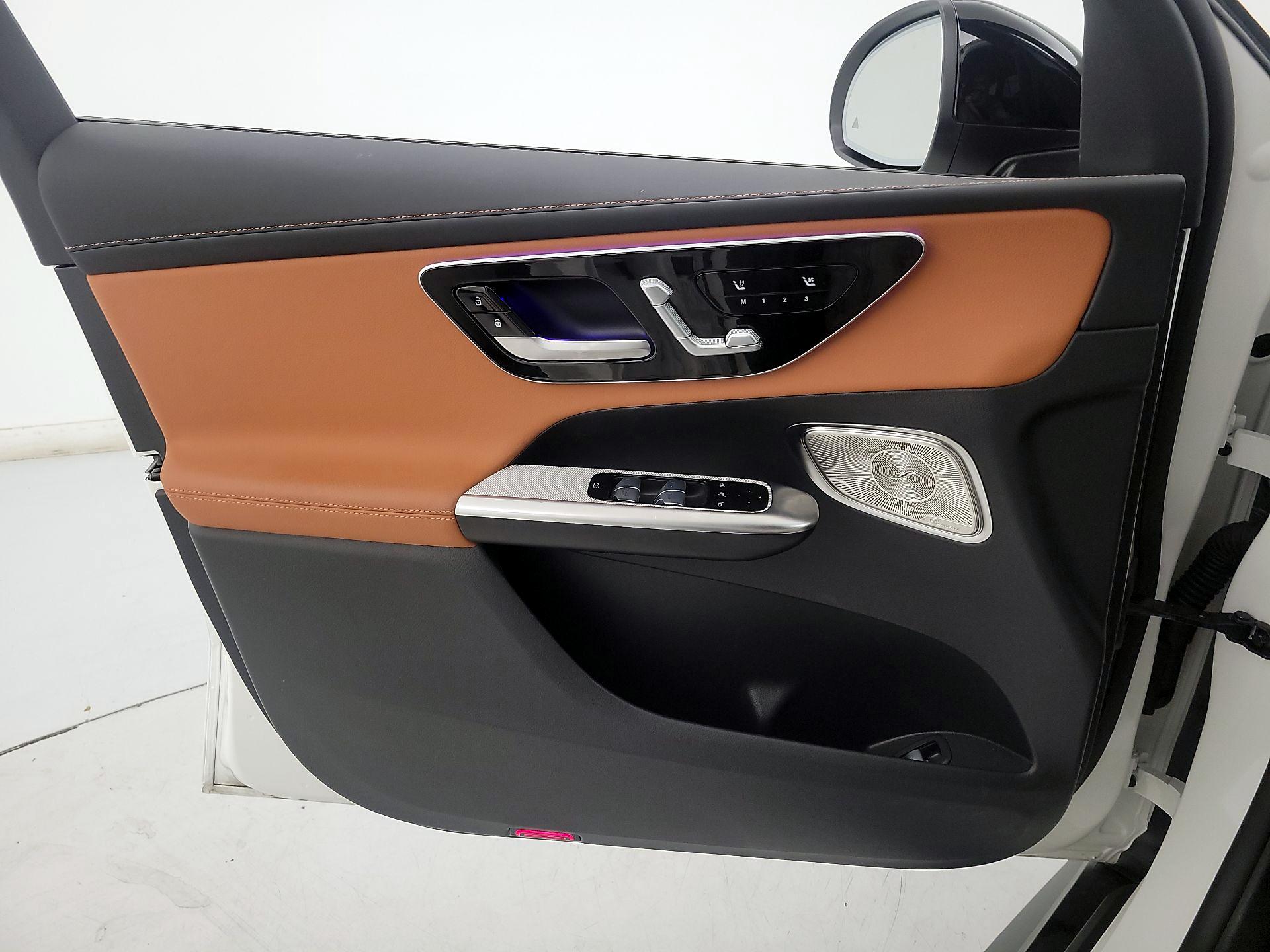 Thumbnail: 2024 Mercedes-Benz GLC - 12