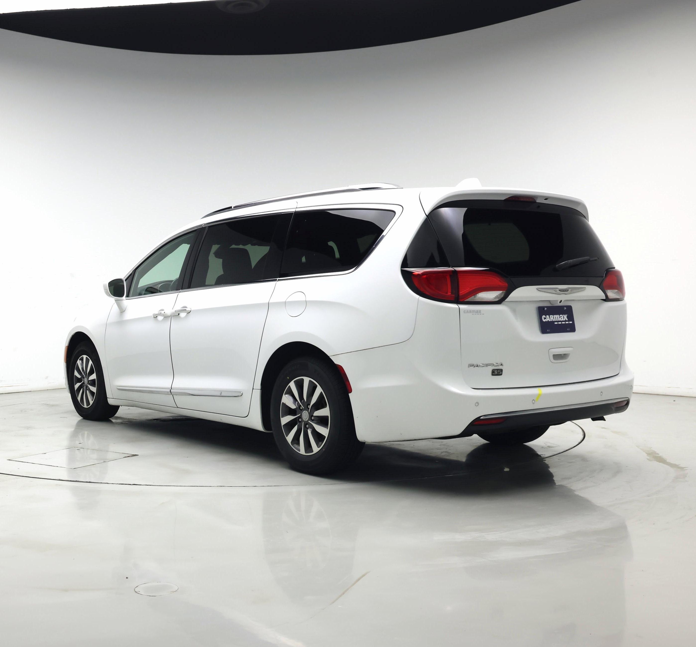 Thumbnail: 2020 Chrysler Pacifica - 2