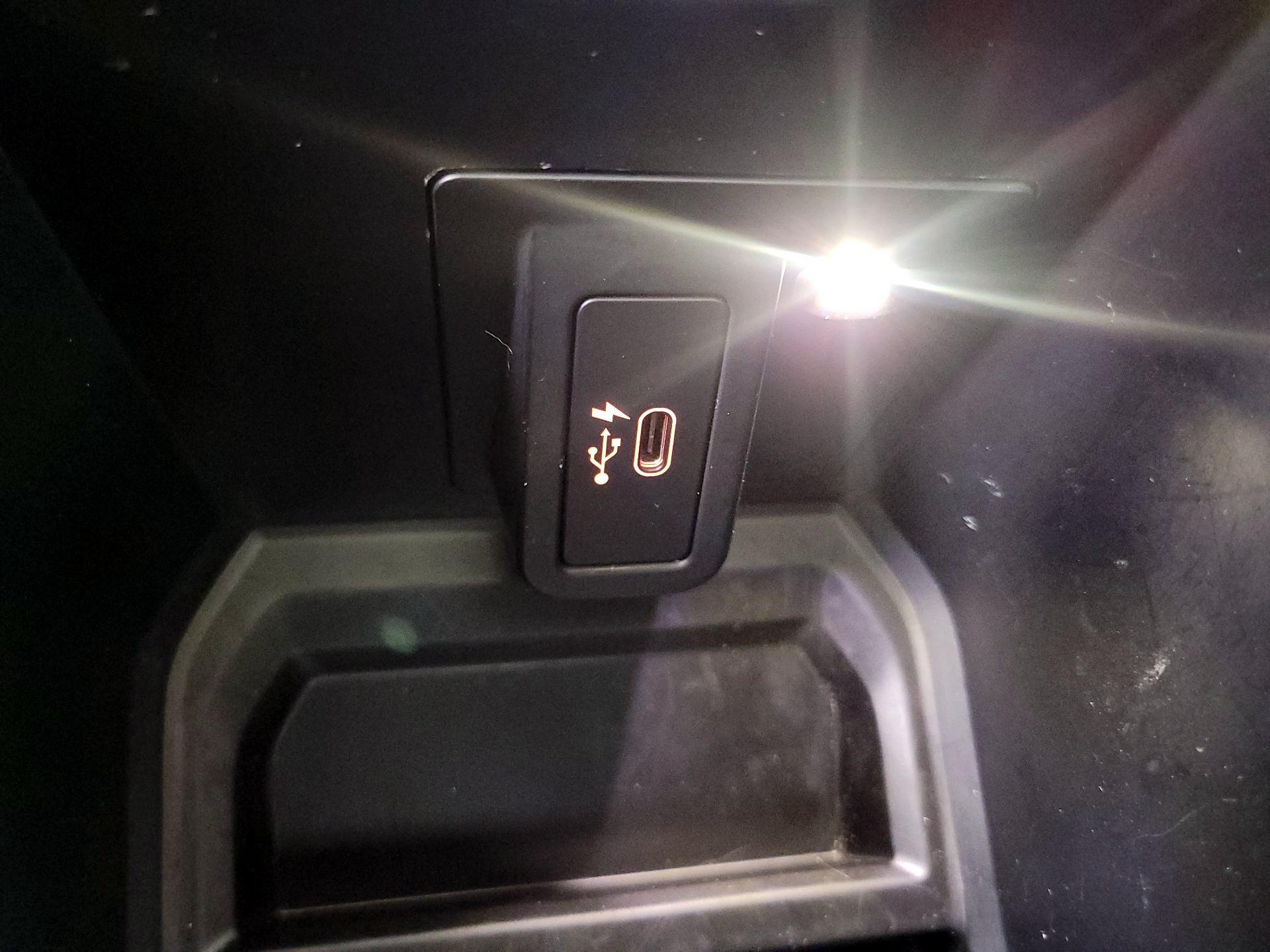 Thumbnail: 2021 BMW X3 - 19