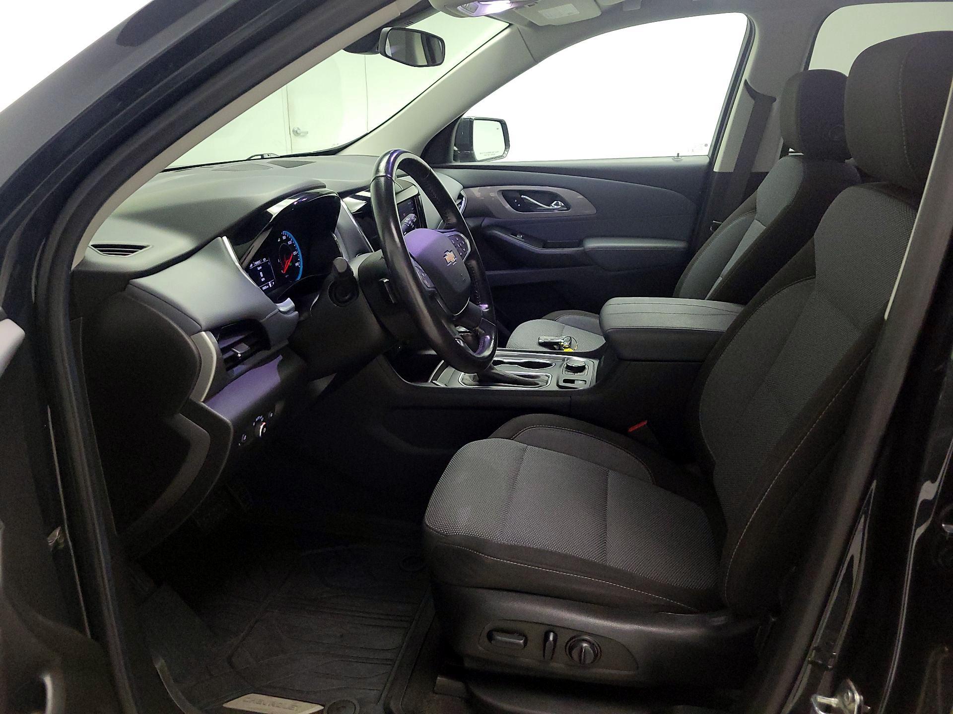 Thumbnail: 2020 Chevrolet Traverse - 11