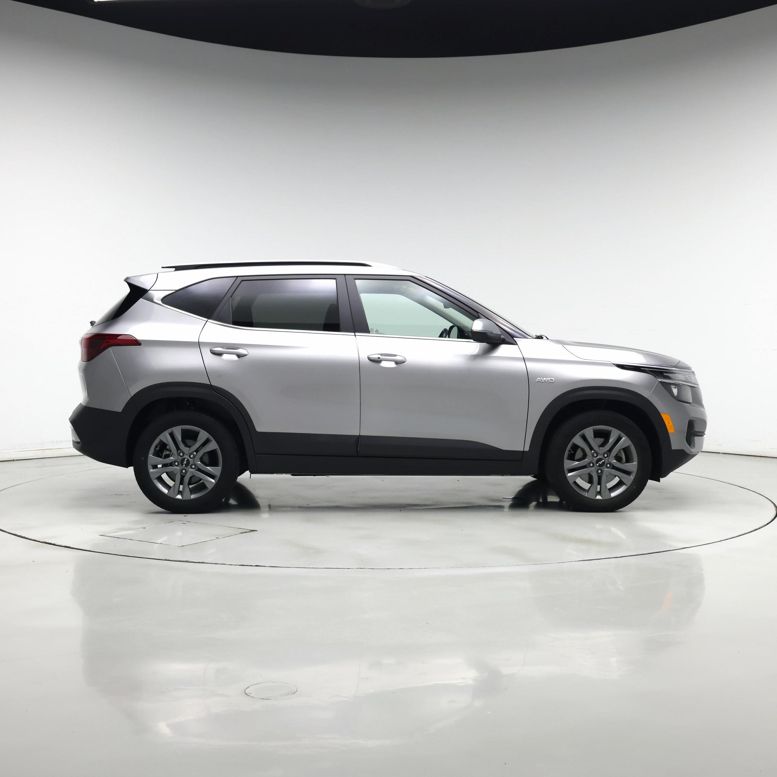 Thumbnail: 2022 Kia Seltos - 7