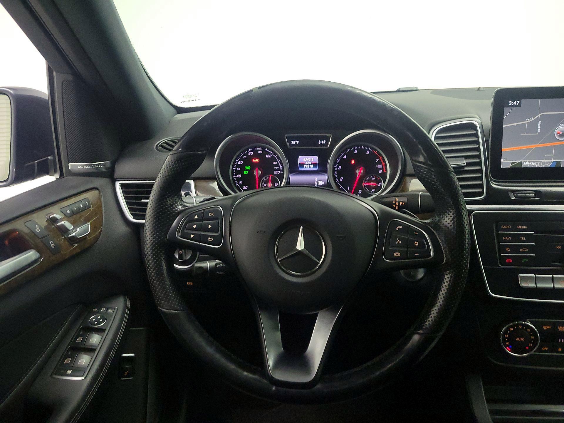 Thumbnail: 2016 Mercedes-Benz GLE - 10