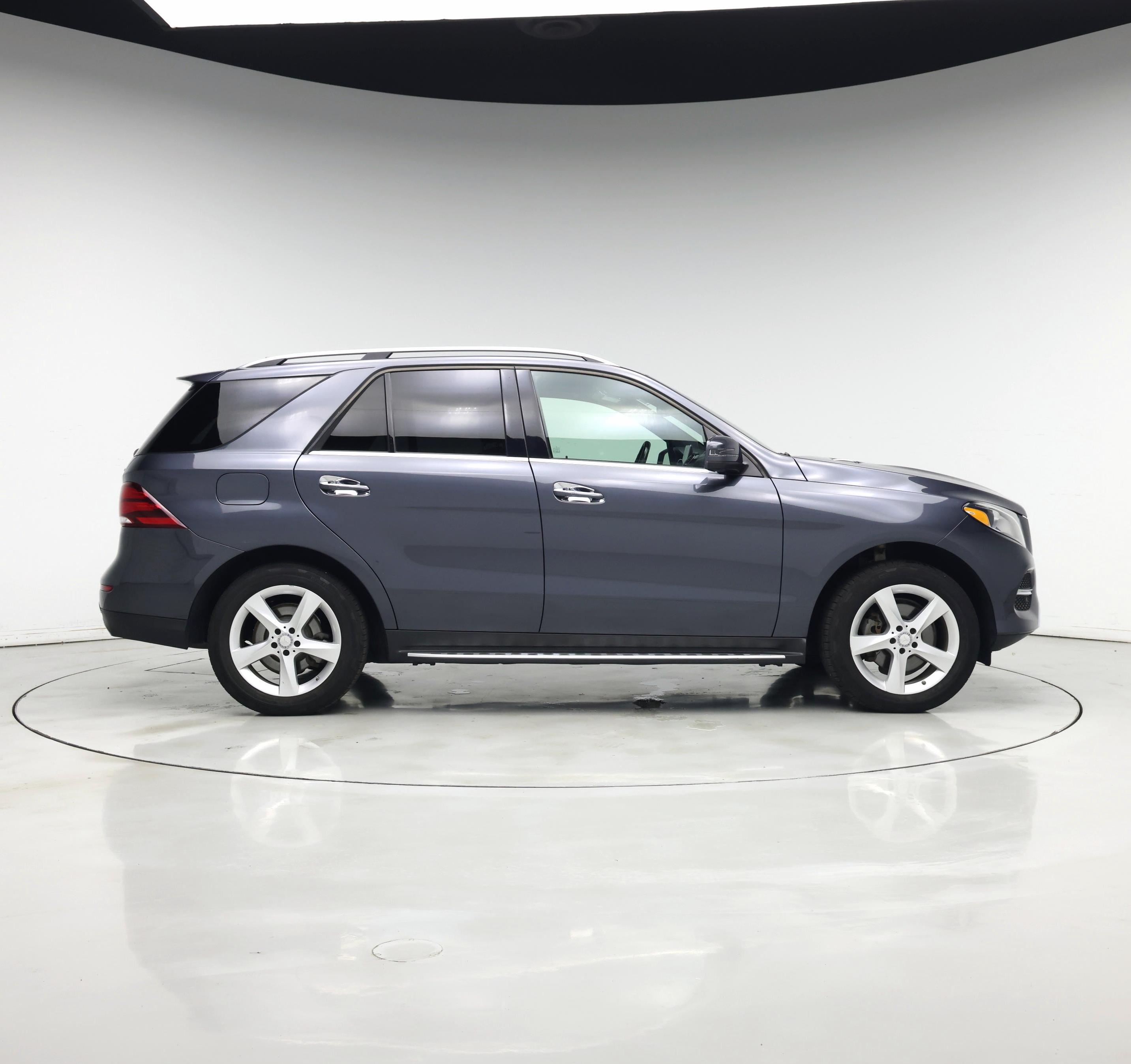 Thumbnail: 2016 Mercedes-Benz GLE - 7