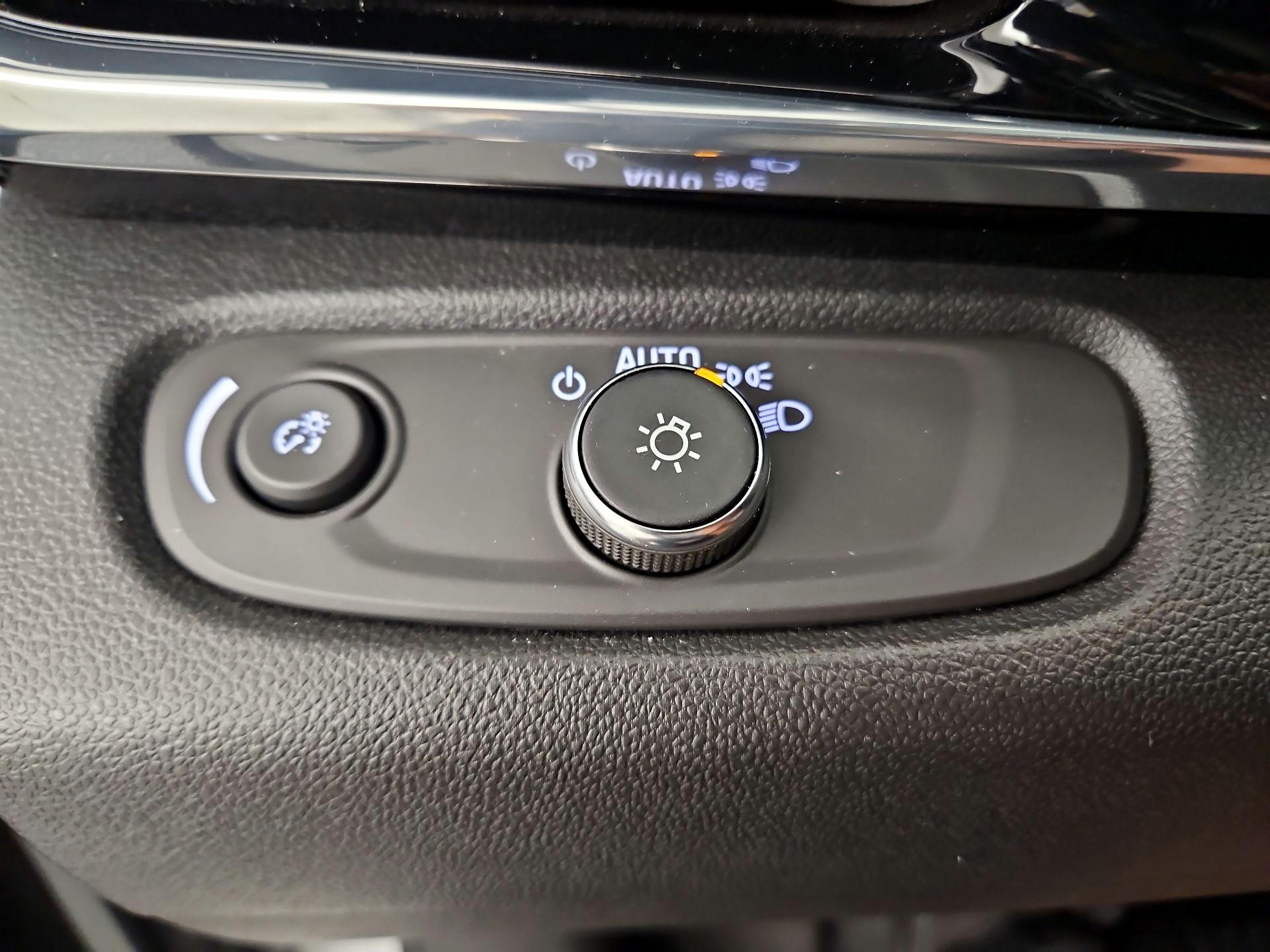 Thumbnail: 2025 Buick Envista - 13