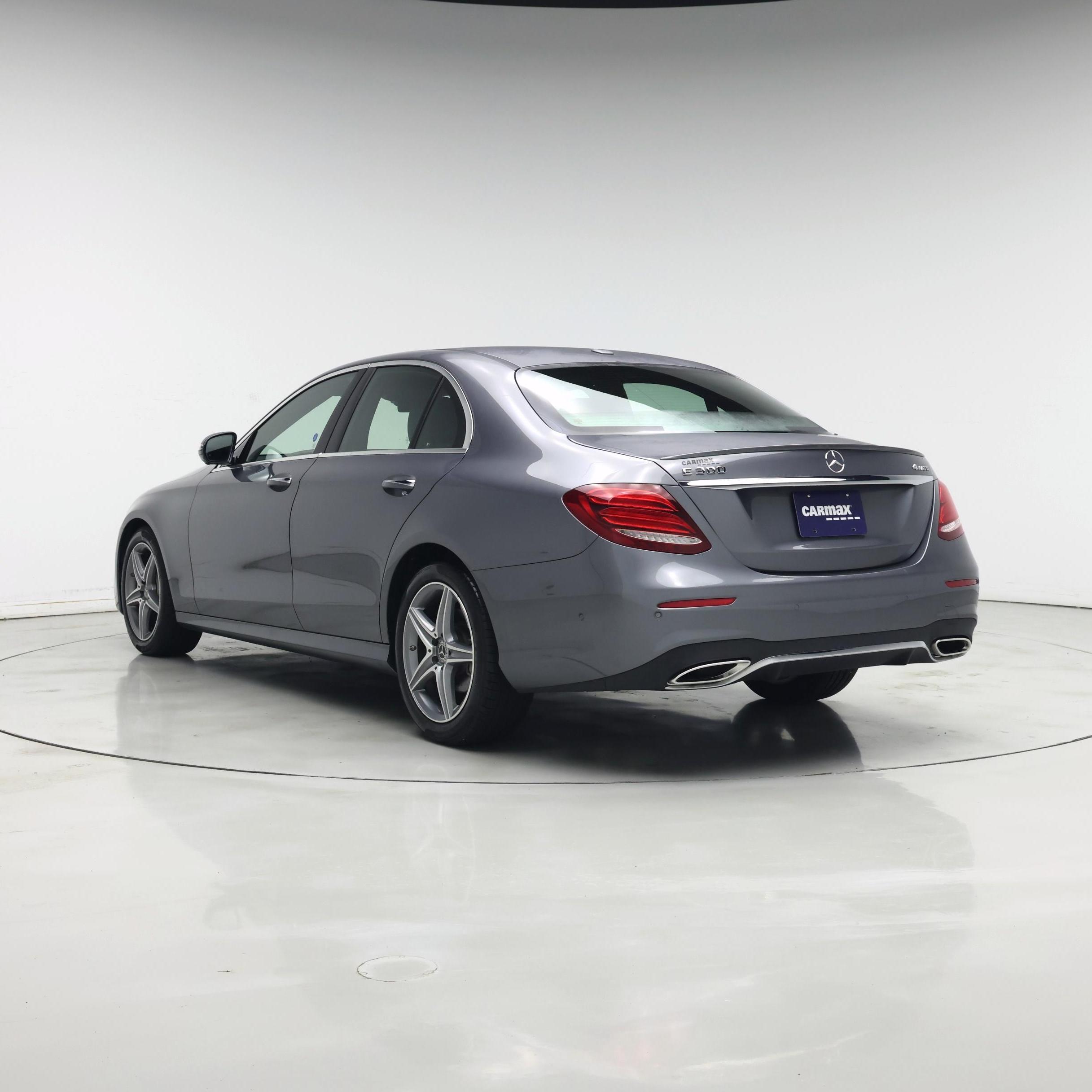 Thumbnail: 2019 Mercedes-Benz E-Class - 2