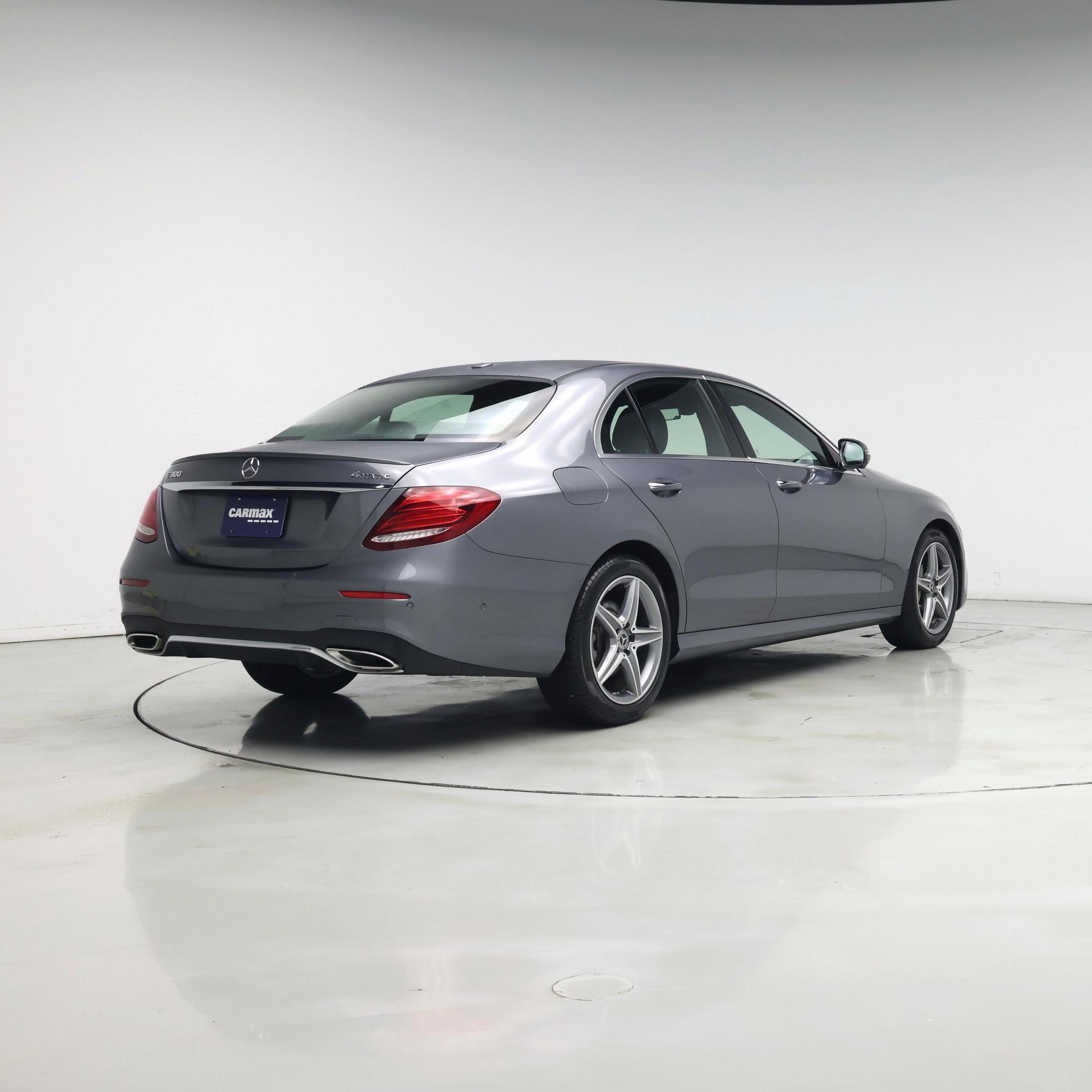 Thumbnail: 2019 Mercedes-Benz E-Class - 8