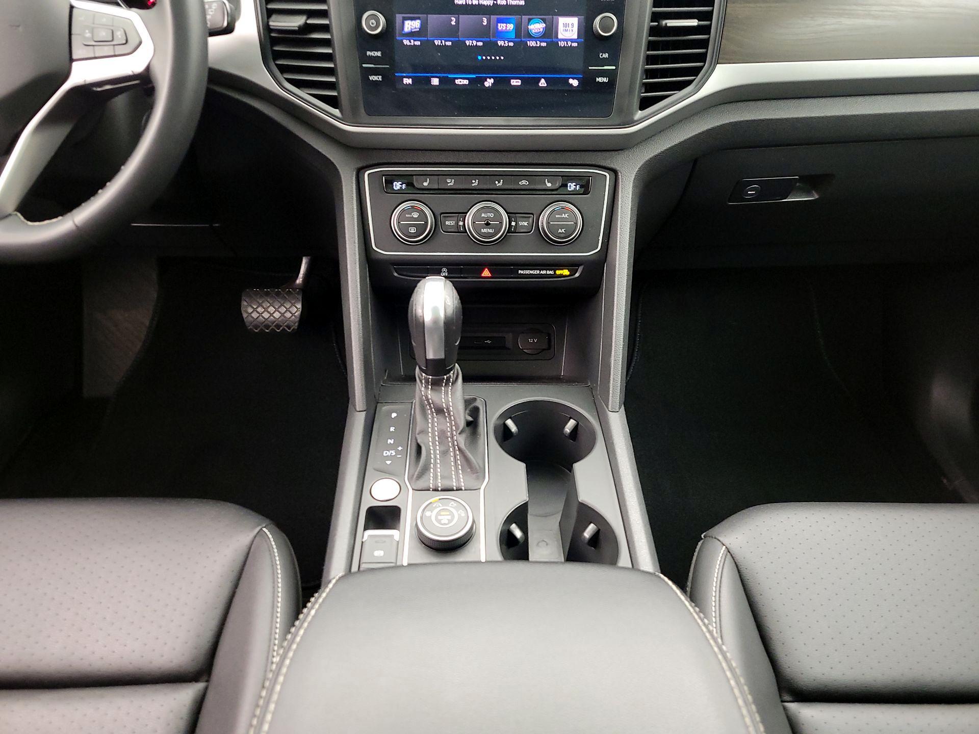 Thumbnail: 2021 Volkswagen Atlas - 17