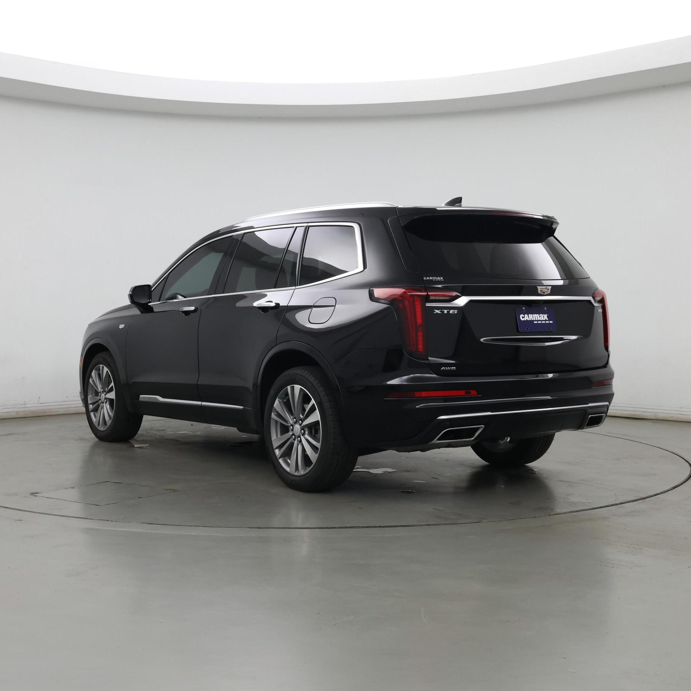 Thumbnail: 2022 Cadillac XT6 - 2