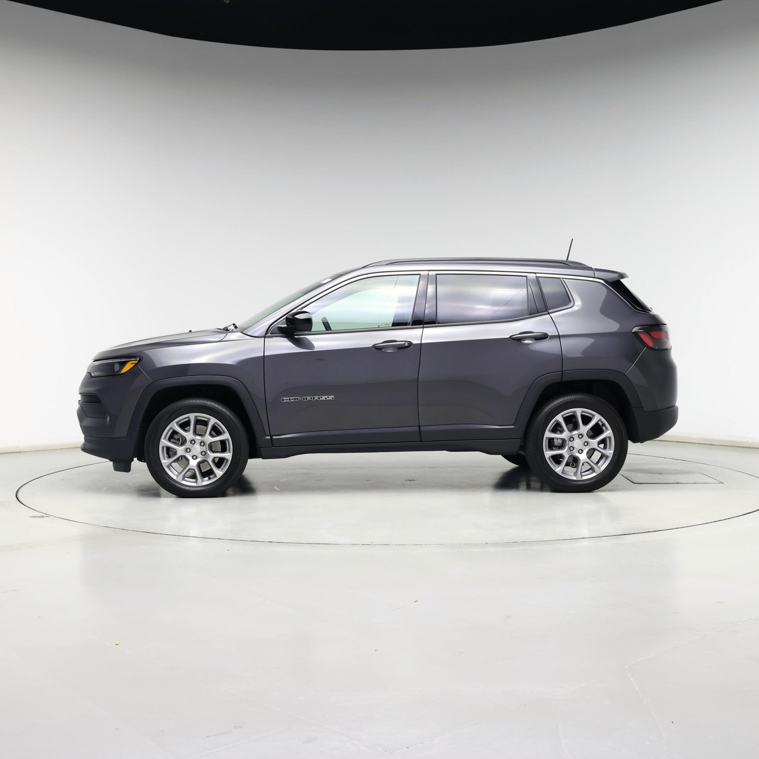 Thumbnail: 2024 Jeep Compass - 3