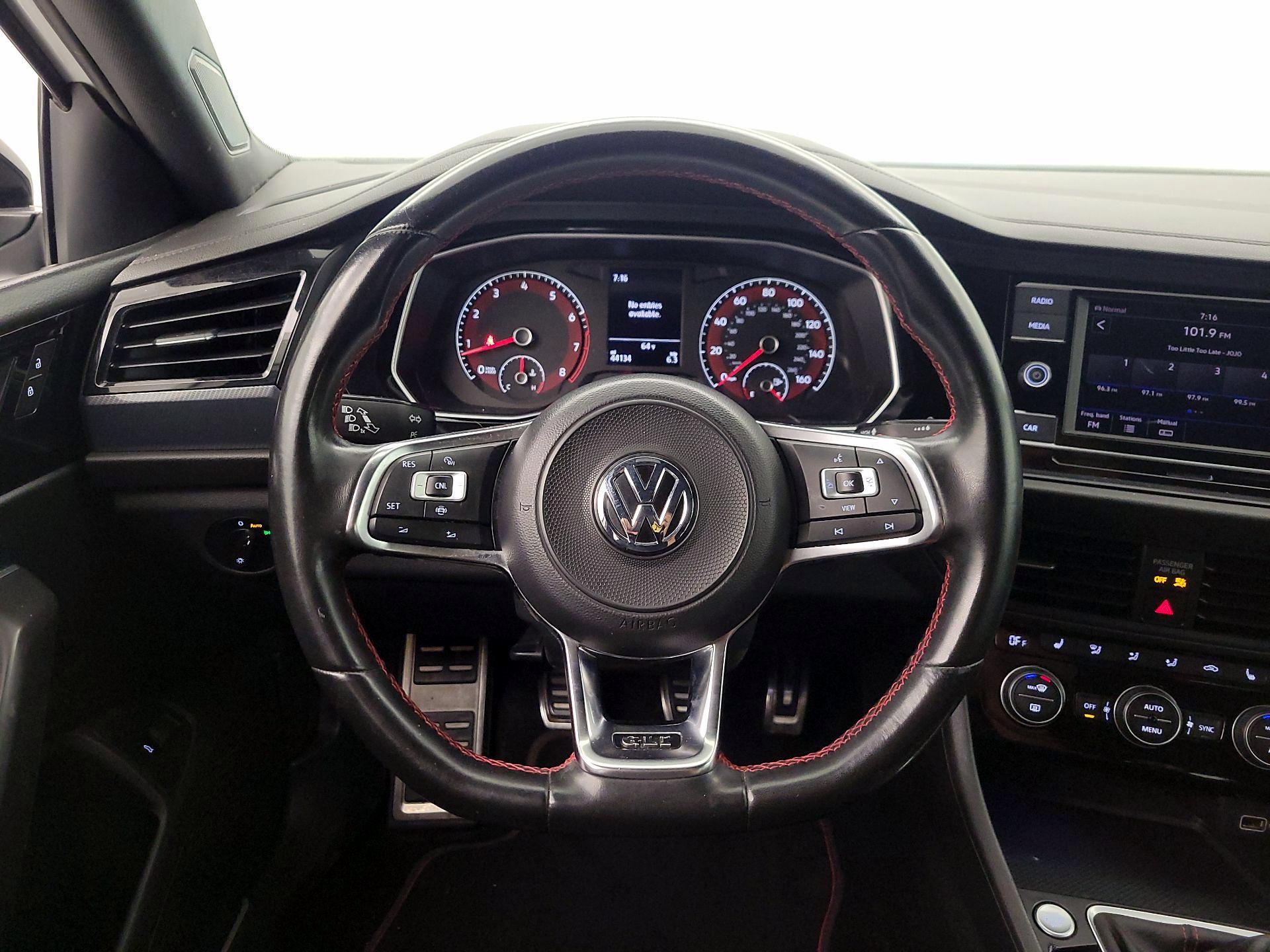 Thumbnail: 2019 Volkswagen Jetta - 10