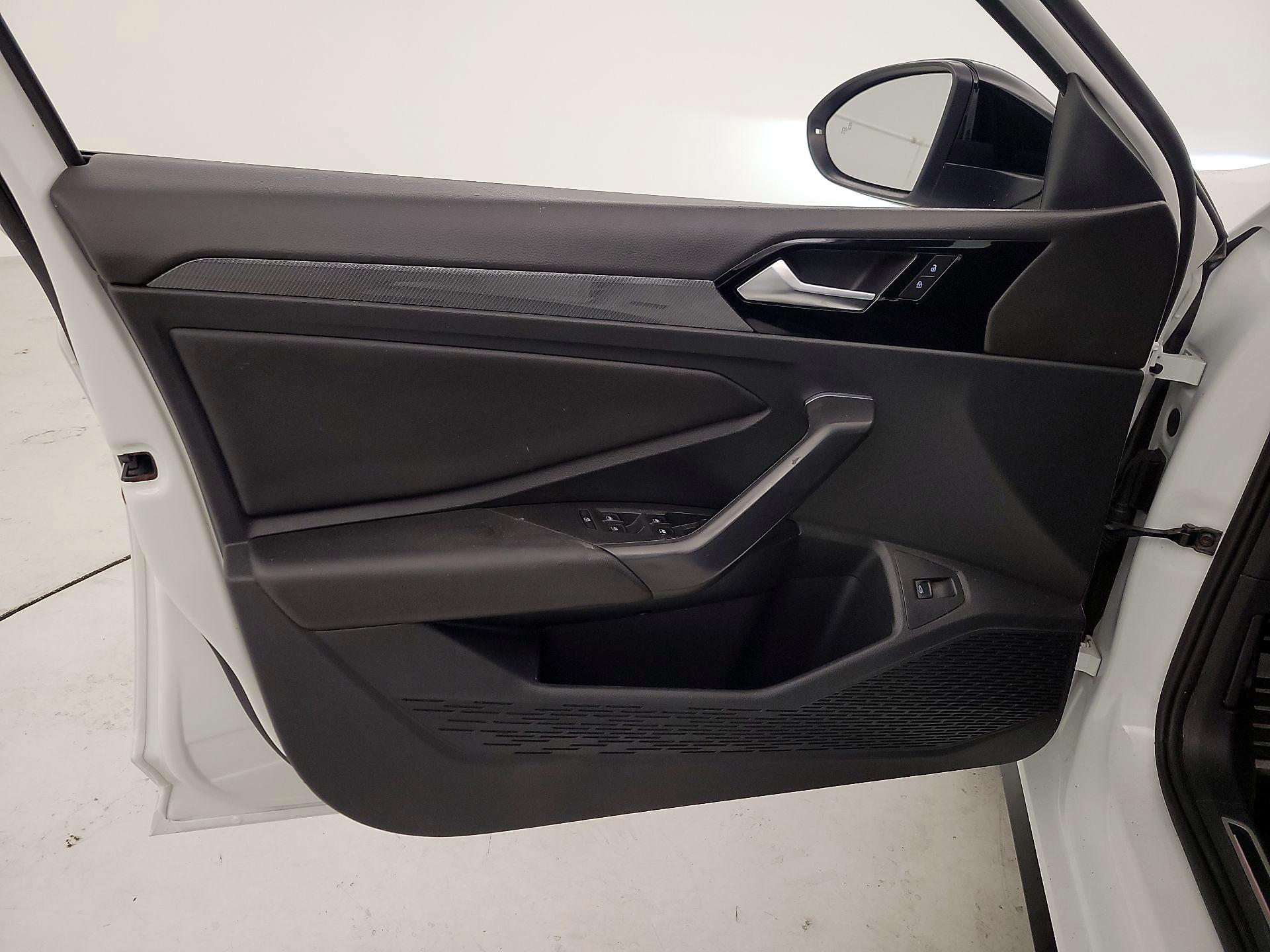 Thumbnail: 2019 Volkswagen Jetta - 12