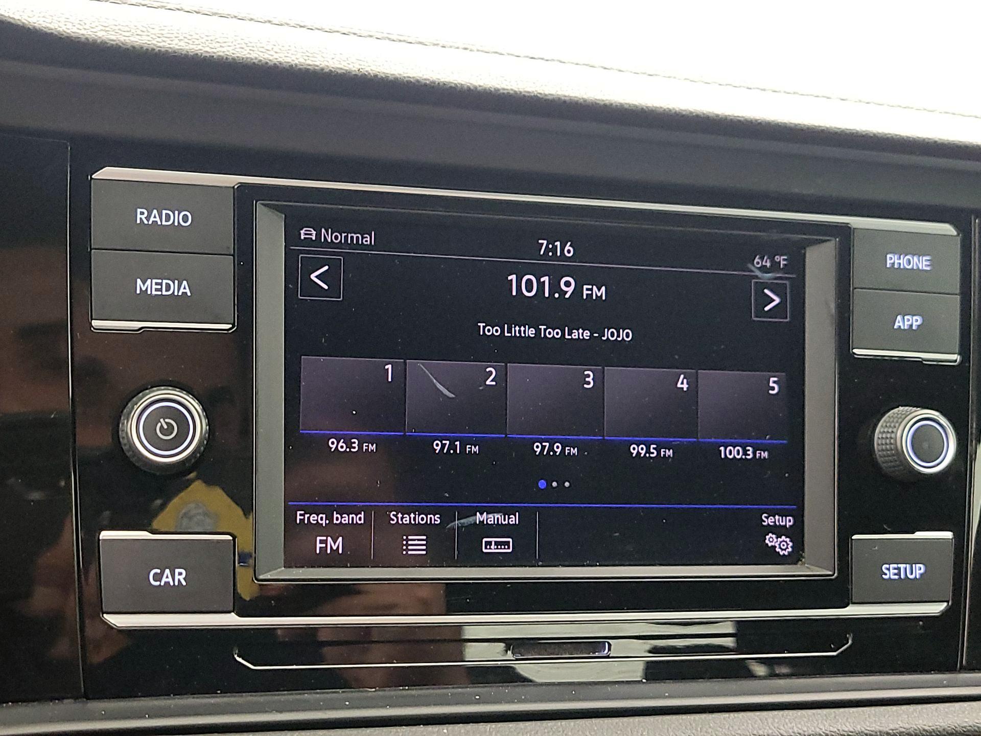 Thumbnail: 2019 Volkswagen Jetta - 15