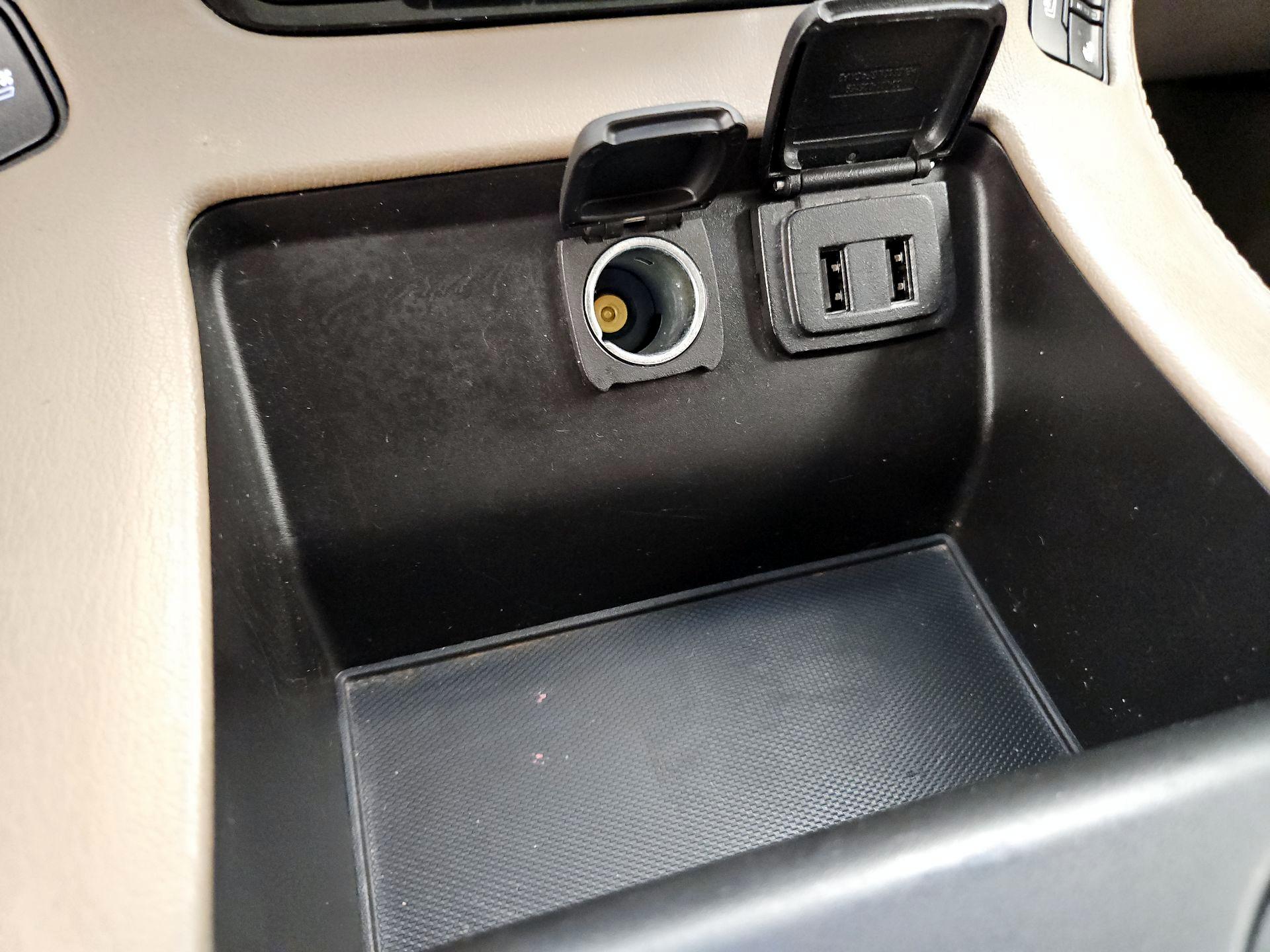 Thumbnail: 2019 GMC Yukon XL - 19