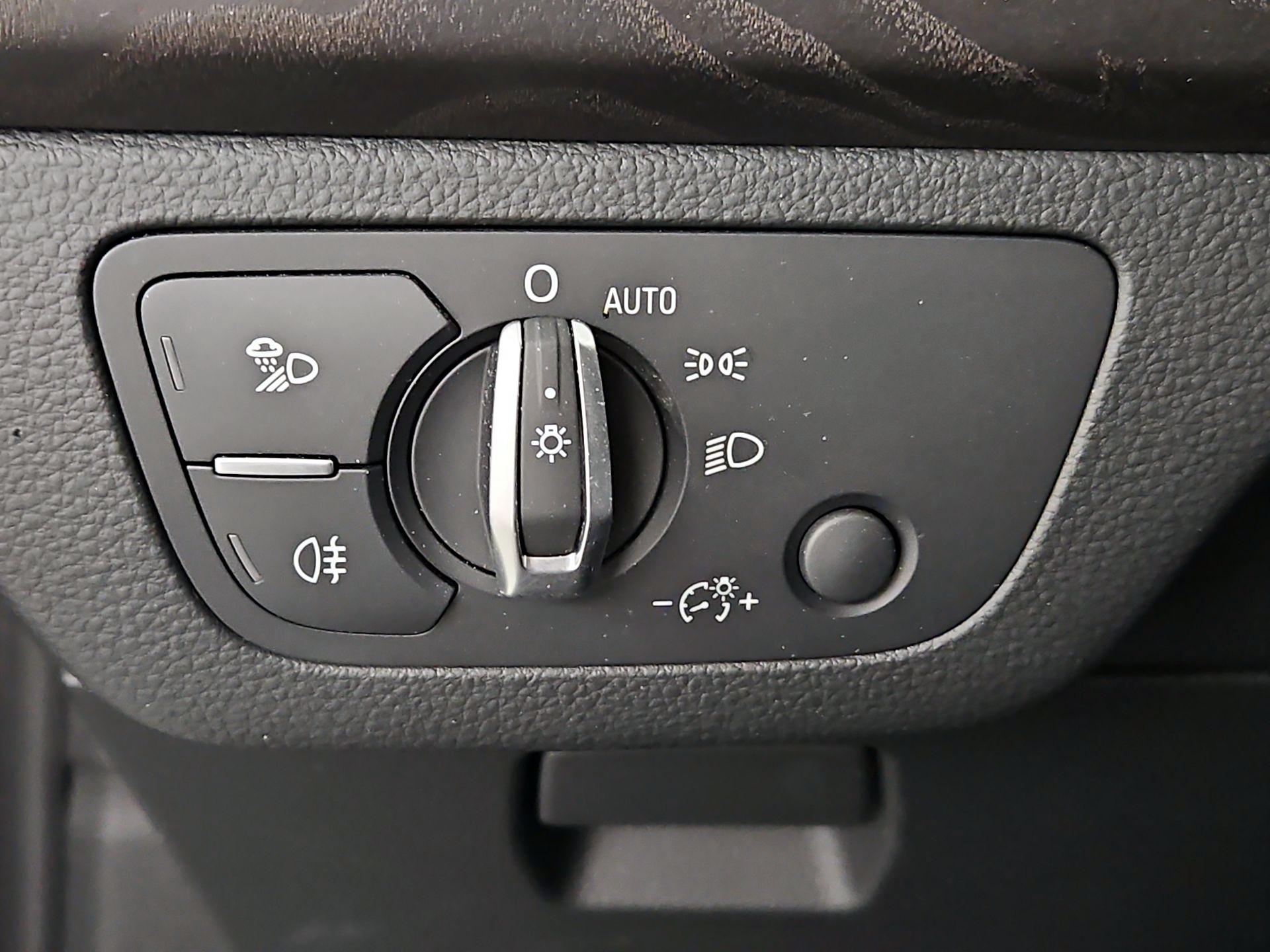 Thumbnail: 2020 Audi Q5 - 13