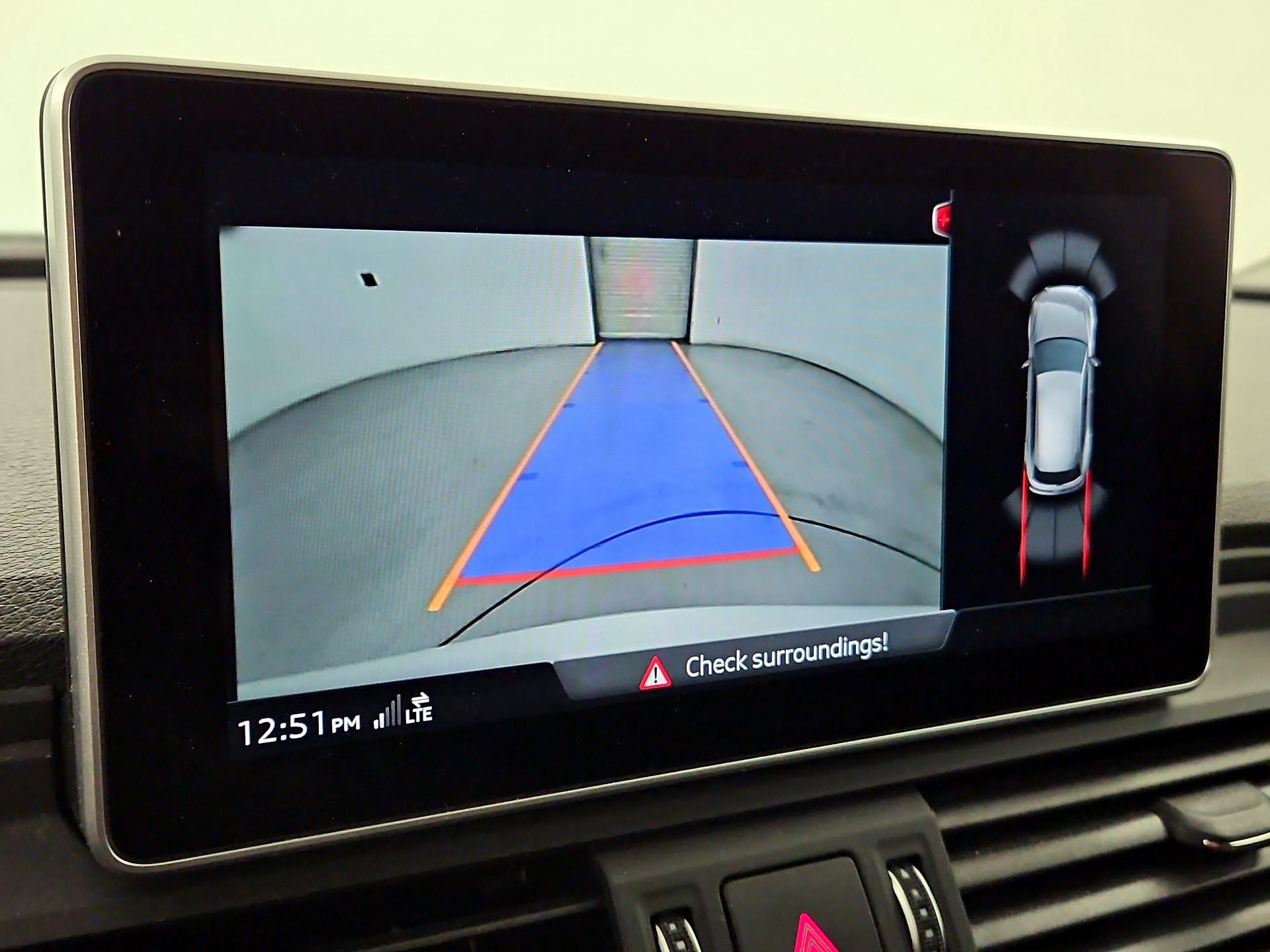 Thumbnail: 2020 Audi Q5 - 15