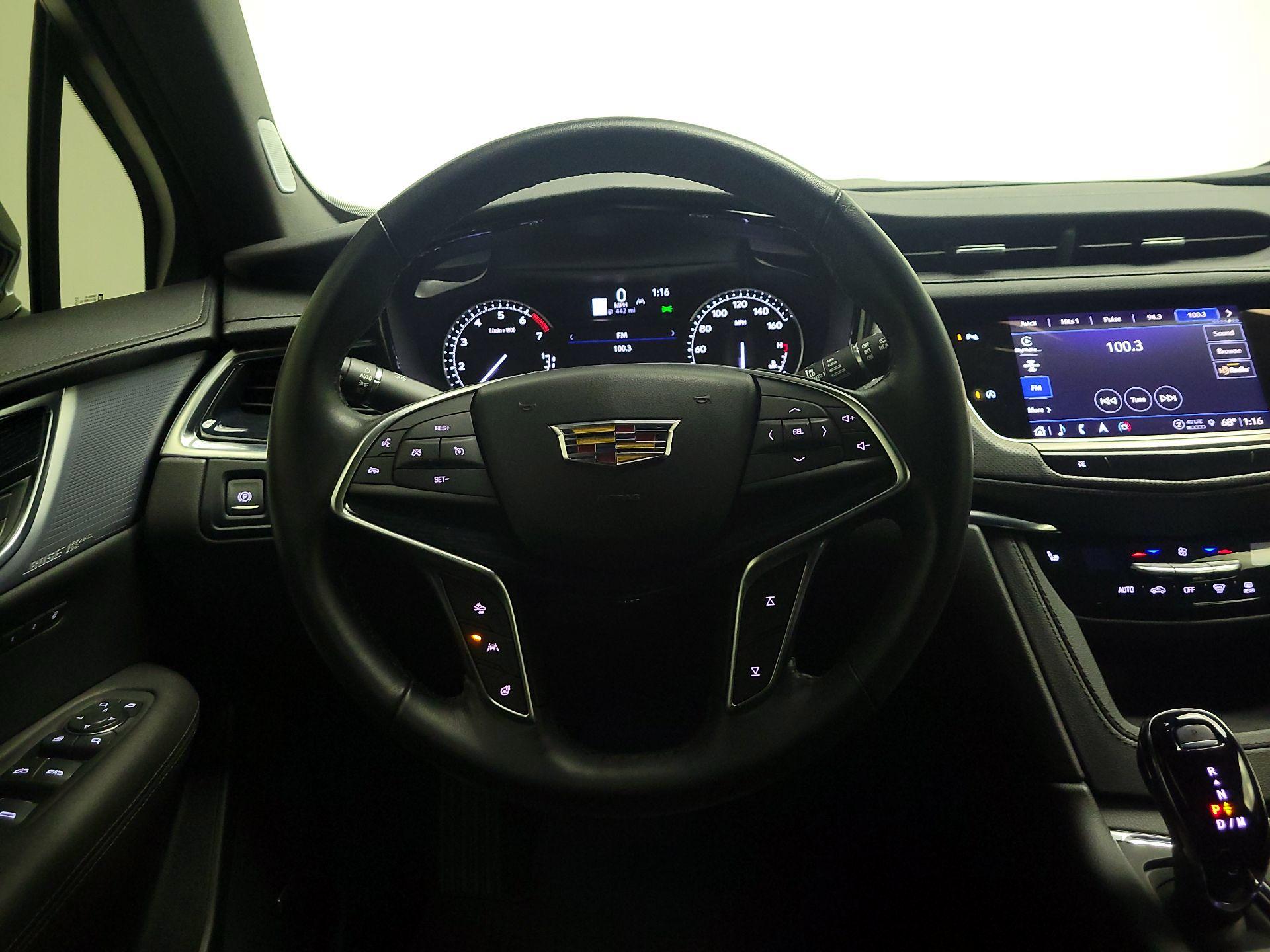Thumbnail: 2024 Cadillac XT5 - 10
