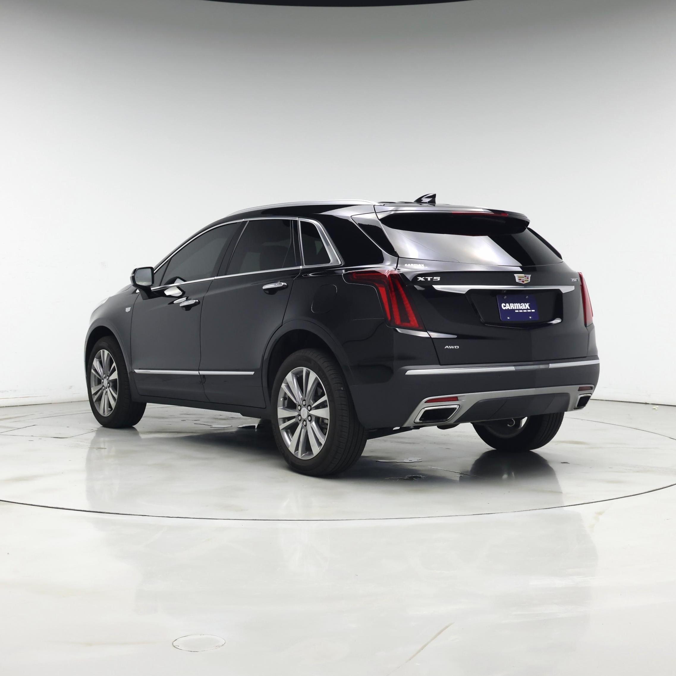 Thumbnail: 2024 Cadillac XT5 - 2