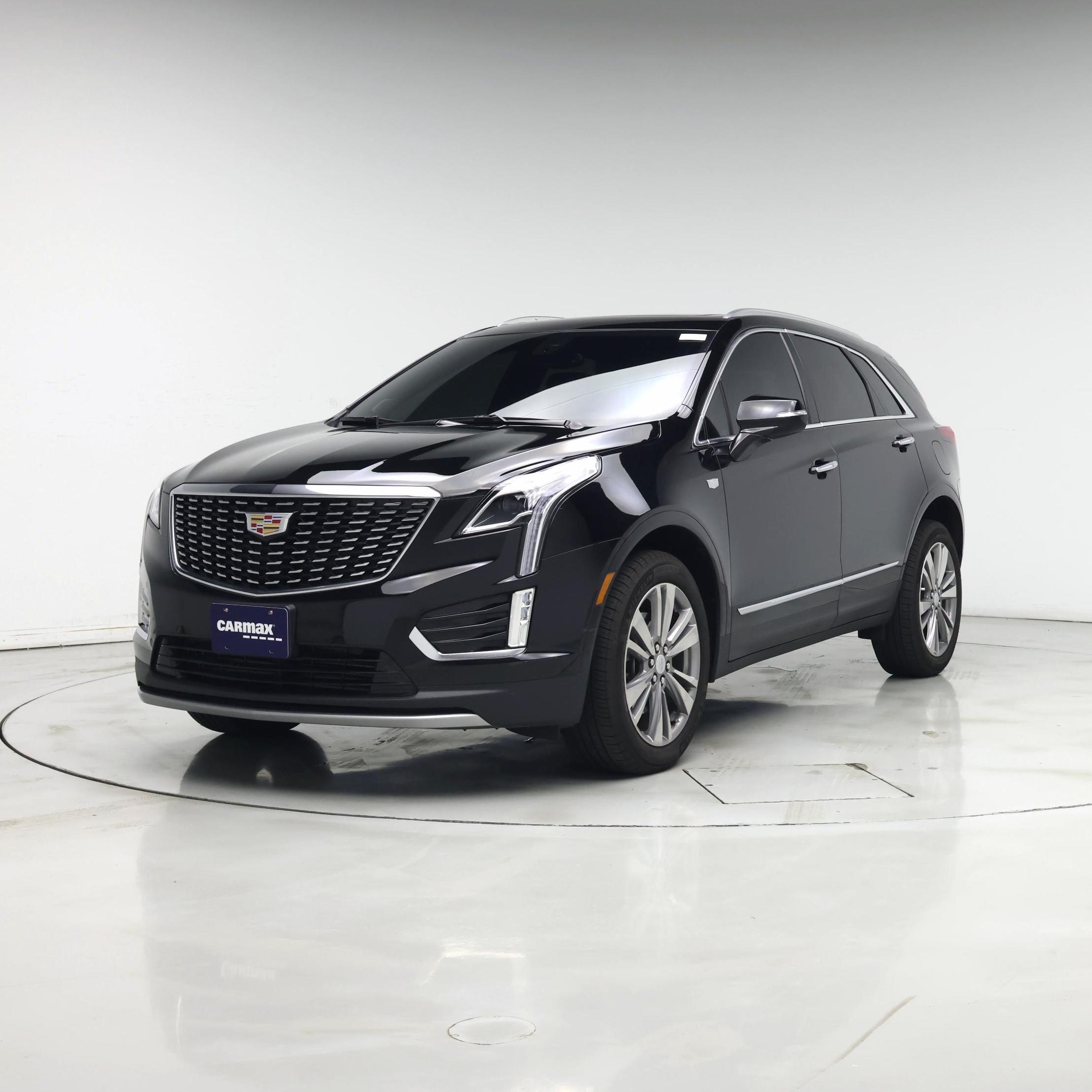 Thumbnail: 2024 Cadillac XT5 - 4