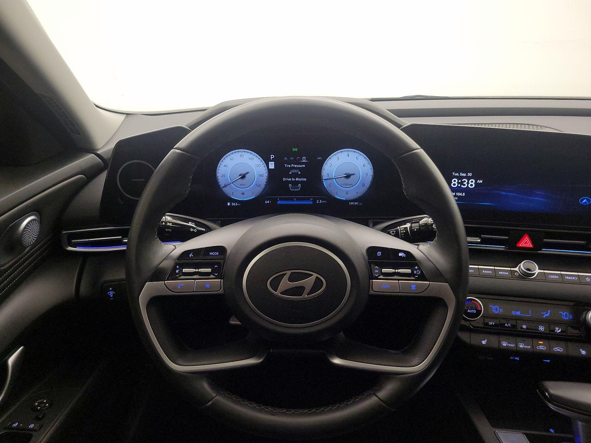 Thumbnail: 2024 Hyundai Elantra - 10