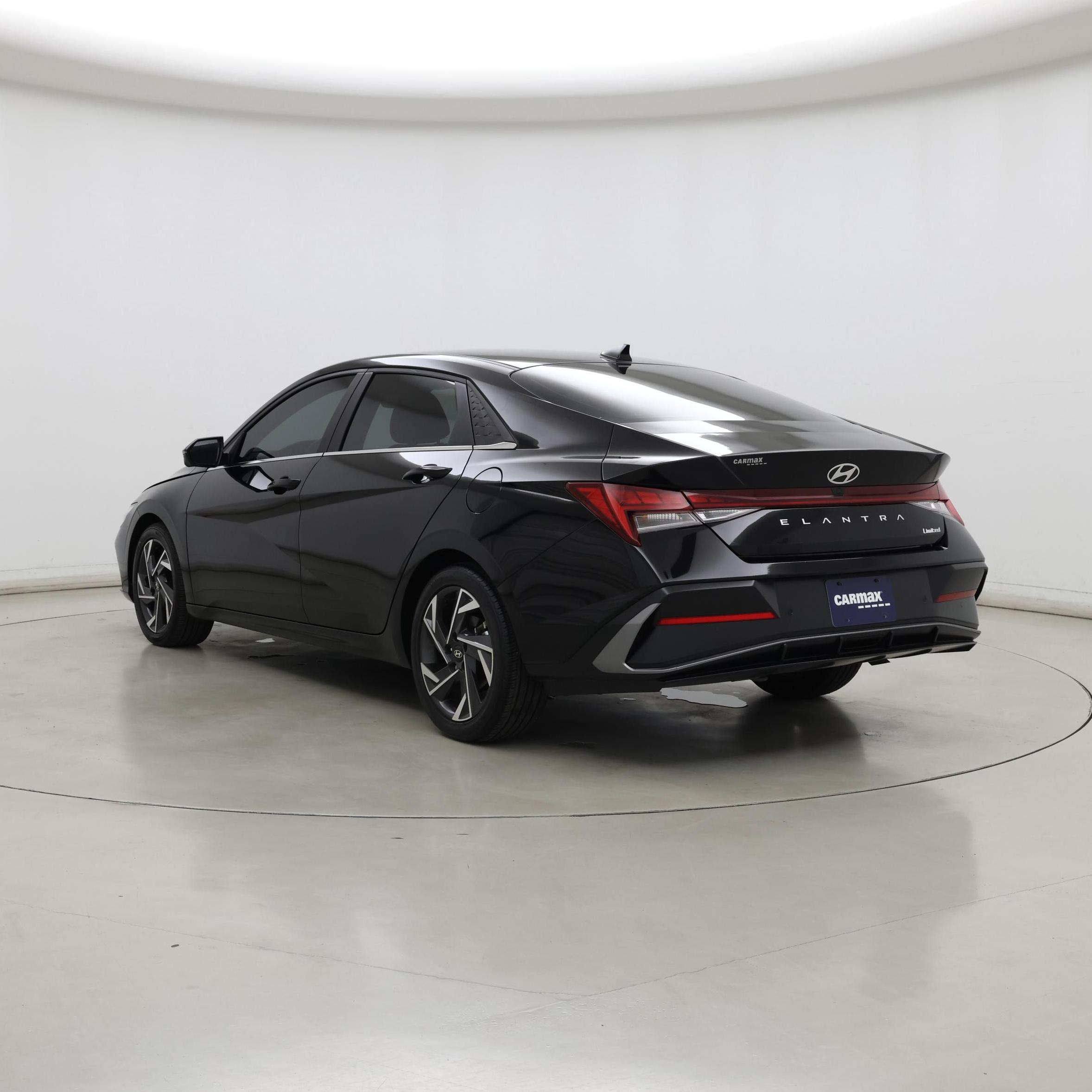 Thumbnail: 2024 Hyundai Elantra - 2