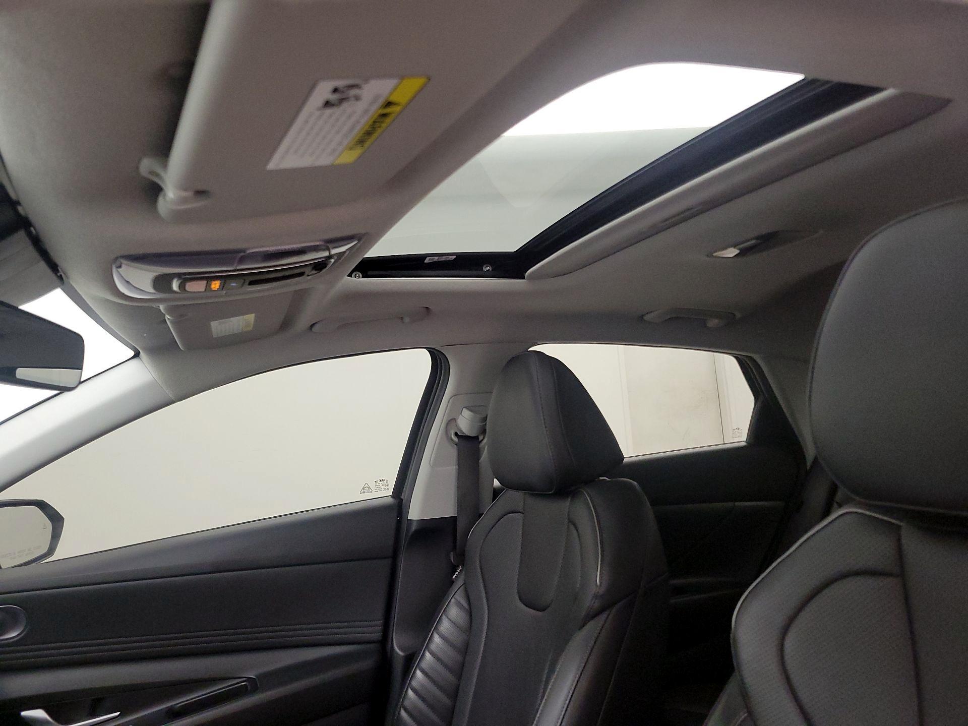 Thumbnail: 2024 Hyundai Elantra - 20