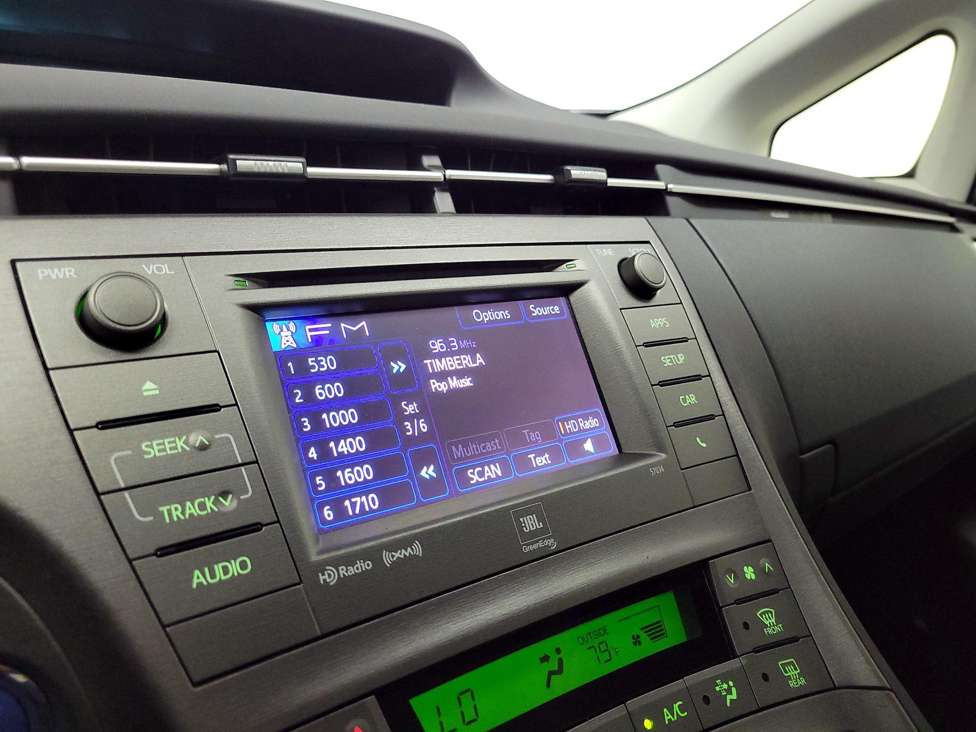 Thumbnail: 2014 Toyota Prius - 15