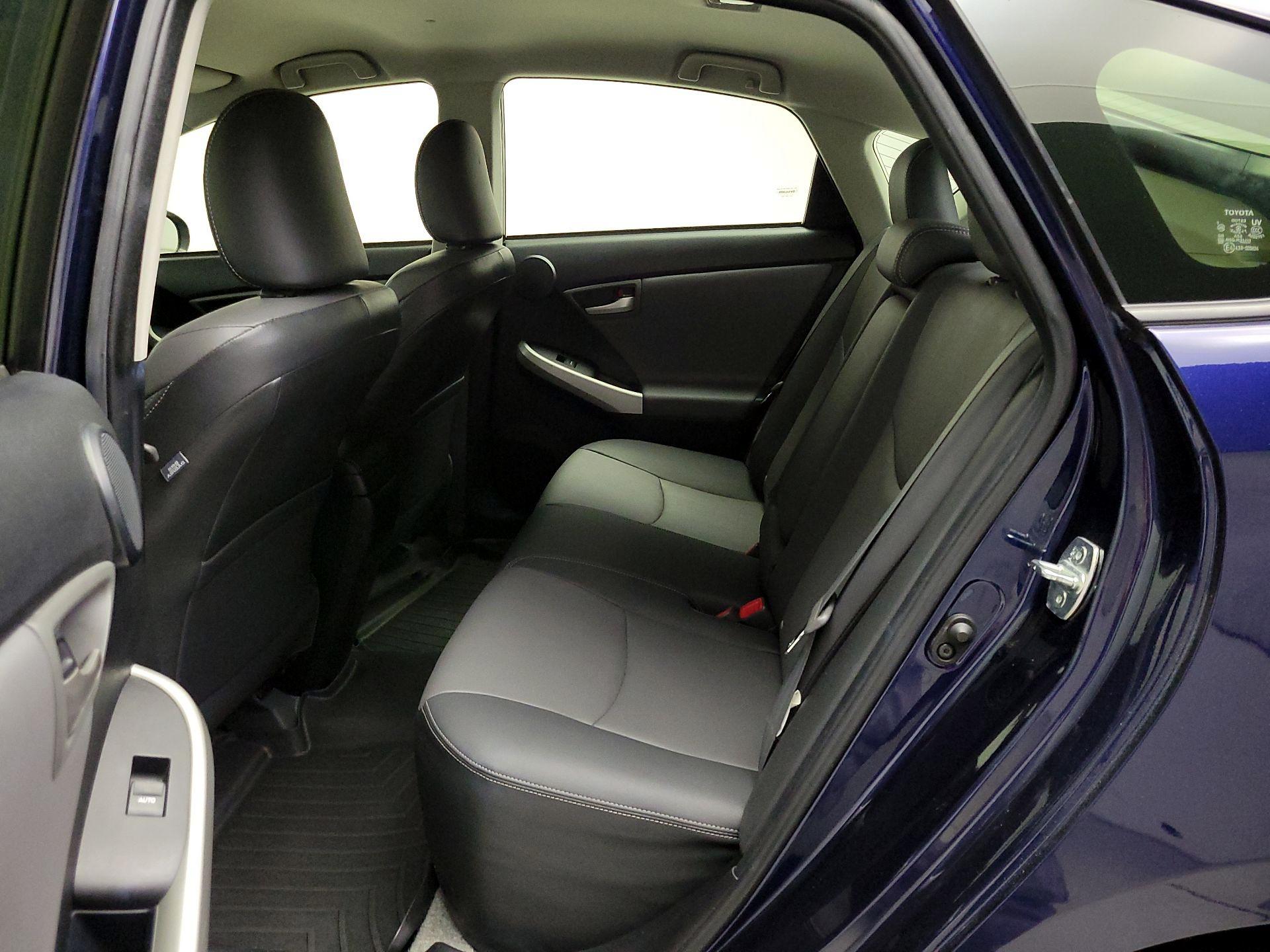Thumbnail: 2014 Toyota Prius - 19