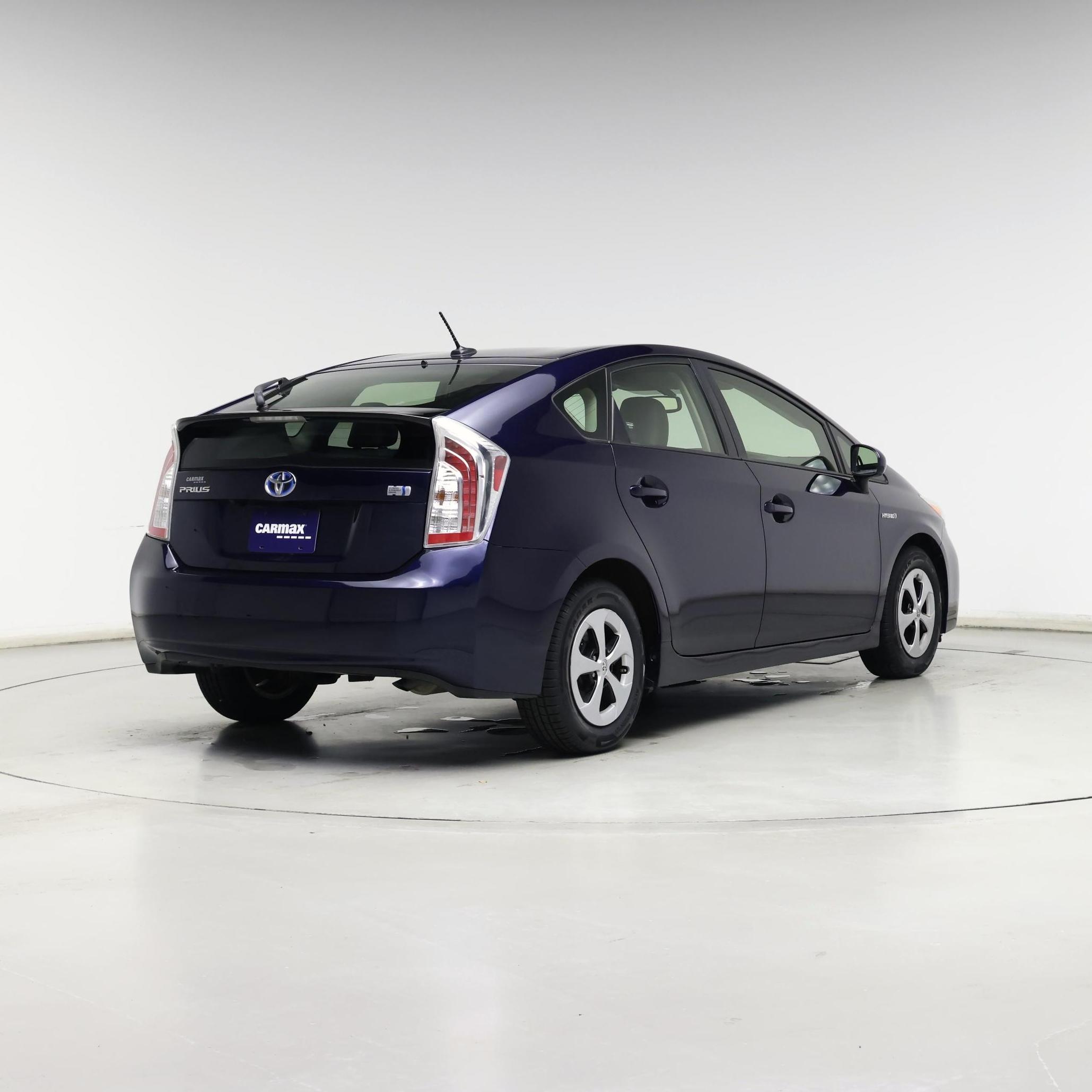 Thumbnail: 2014 Toyota Prius - 8