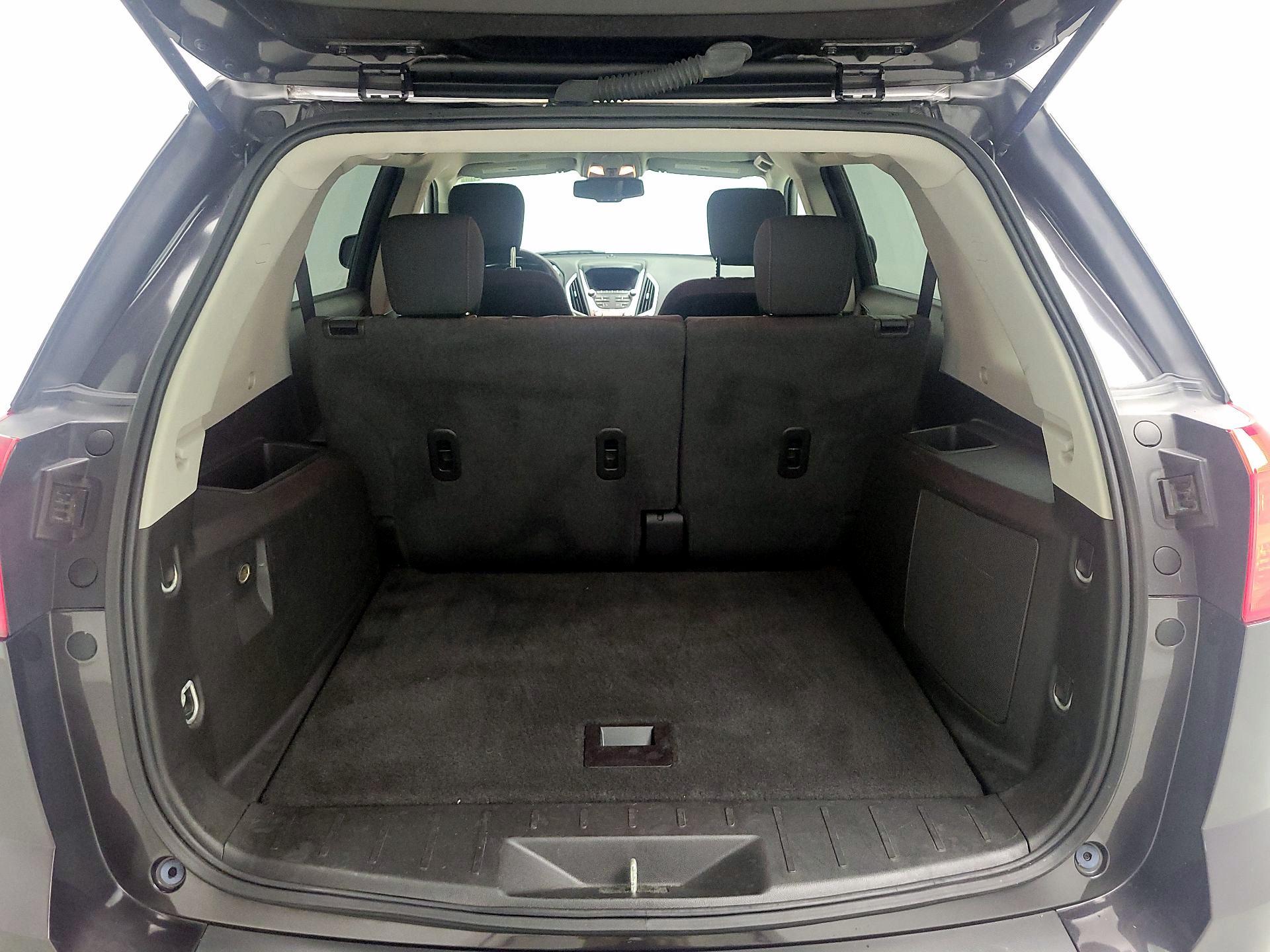 Thumbnail: 2015 GMC Terrain - 19