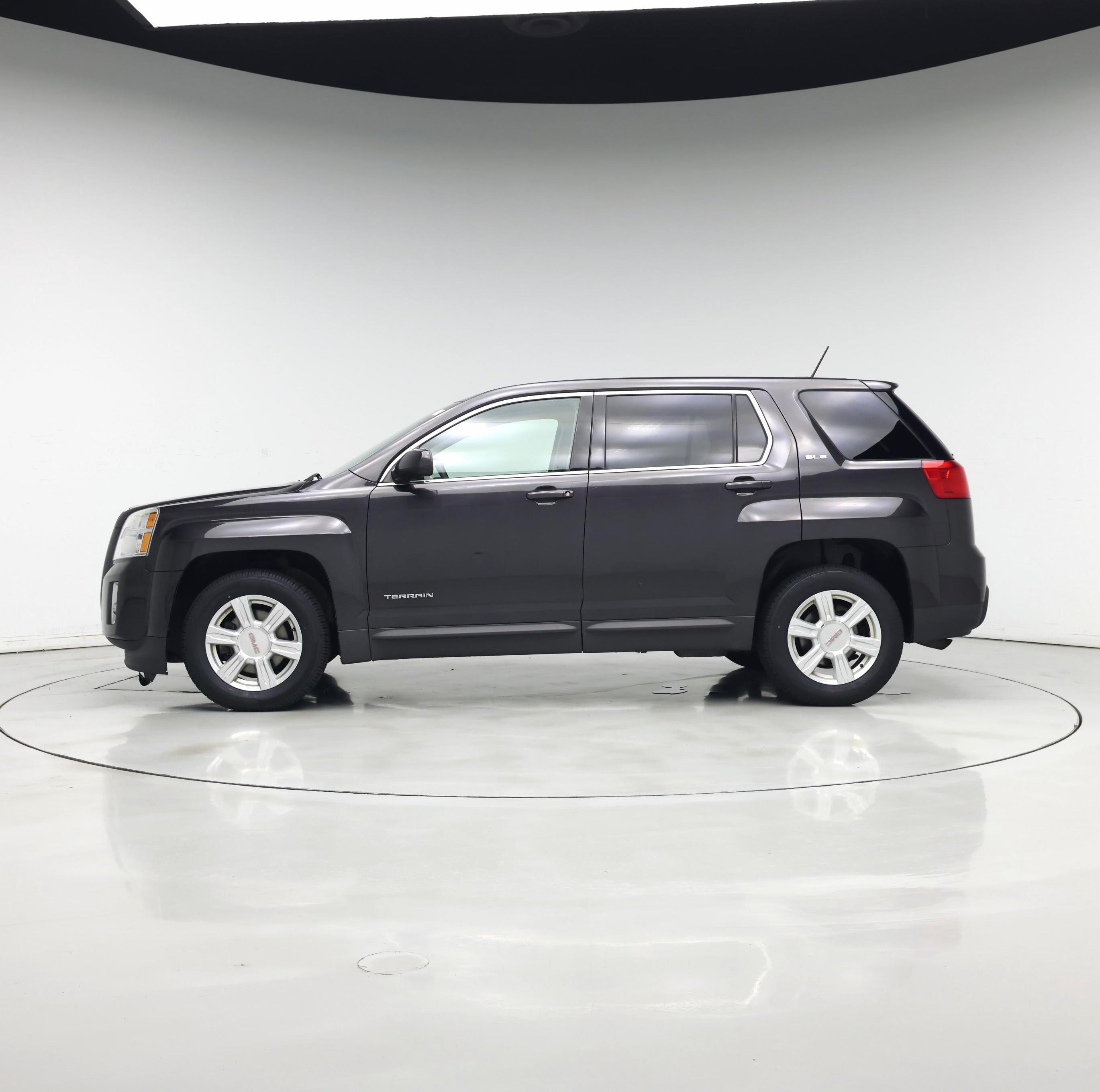 Thumbnail: 2015 GMC Terrain - 3