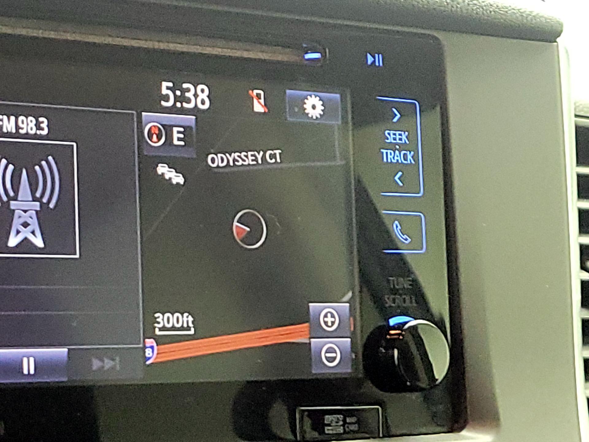 Thumbnail: 2016 Toyota Sienna - 14