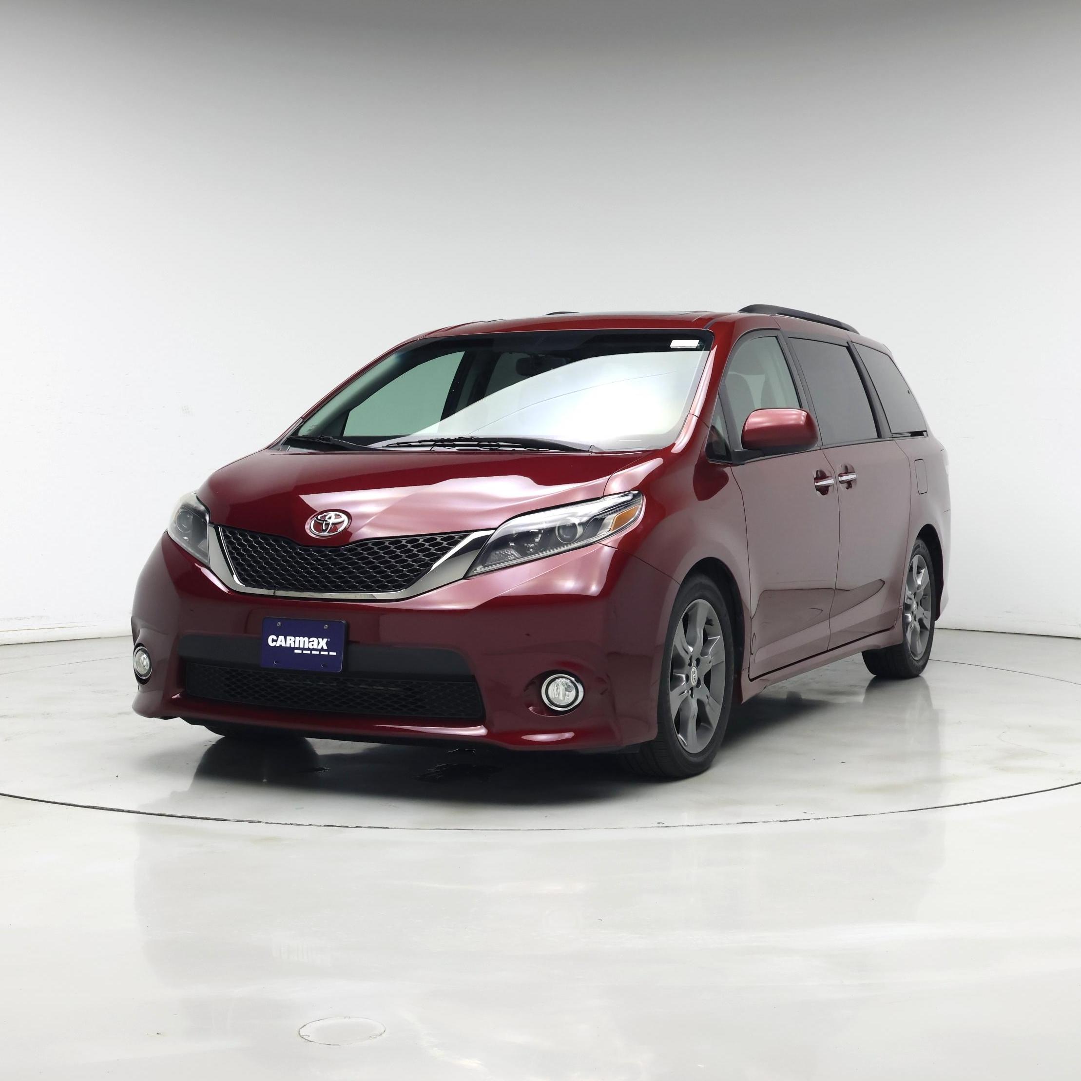 Thumbnail: 2016 Toyota Sienna - 4