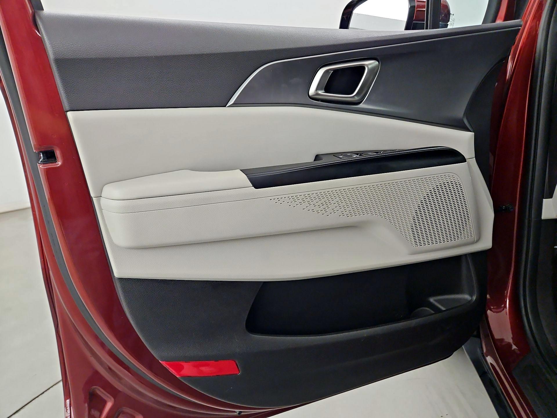 Thumbnail: 2024 Kia Carnival - 12